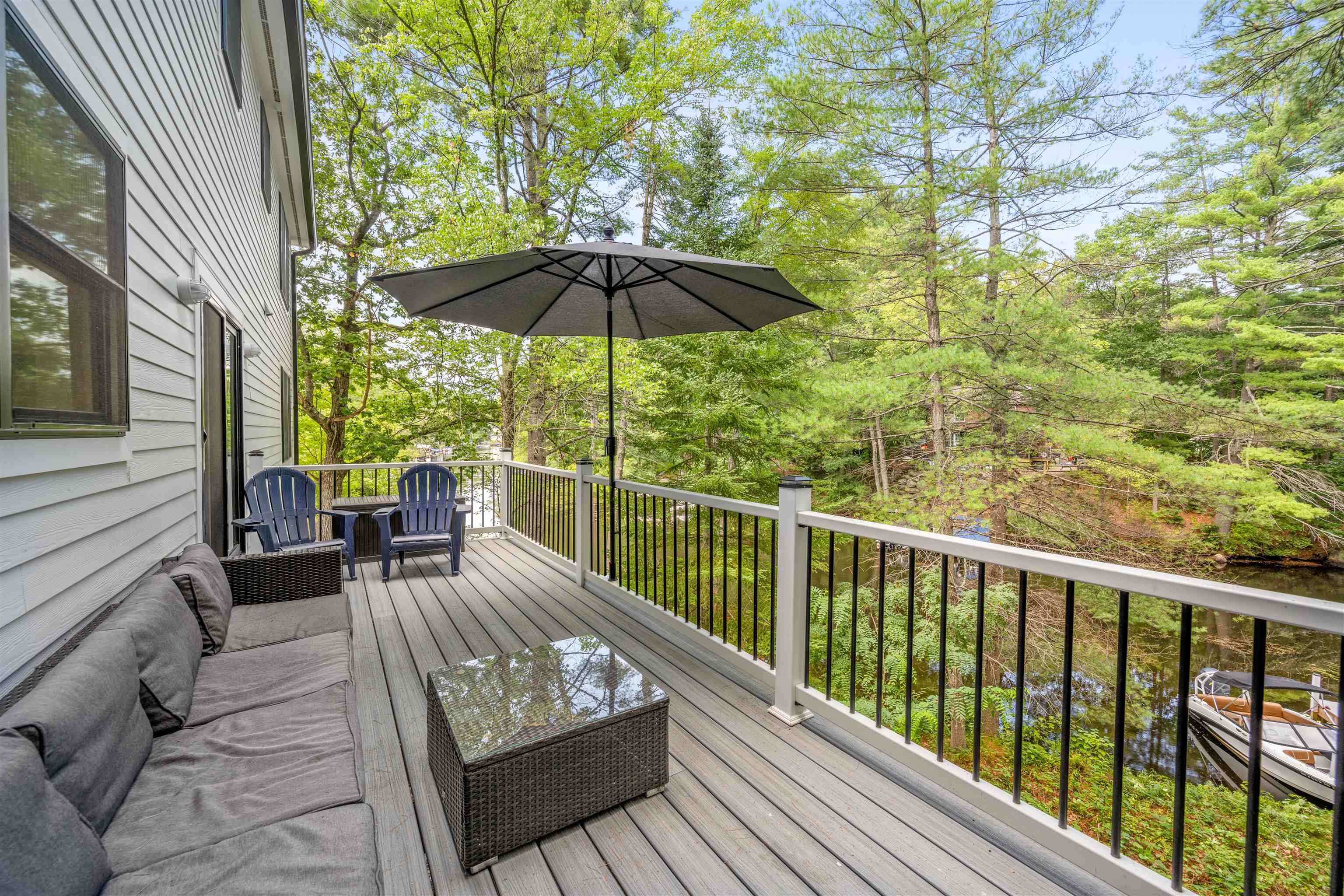 77 Riverlake Street Property Photo 8