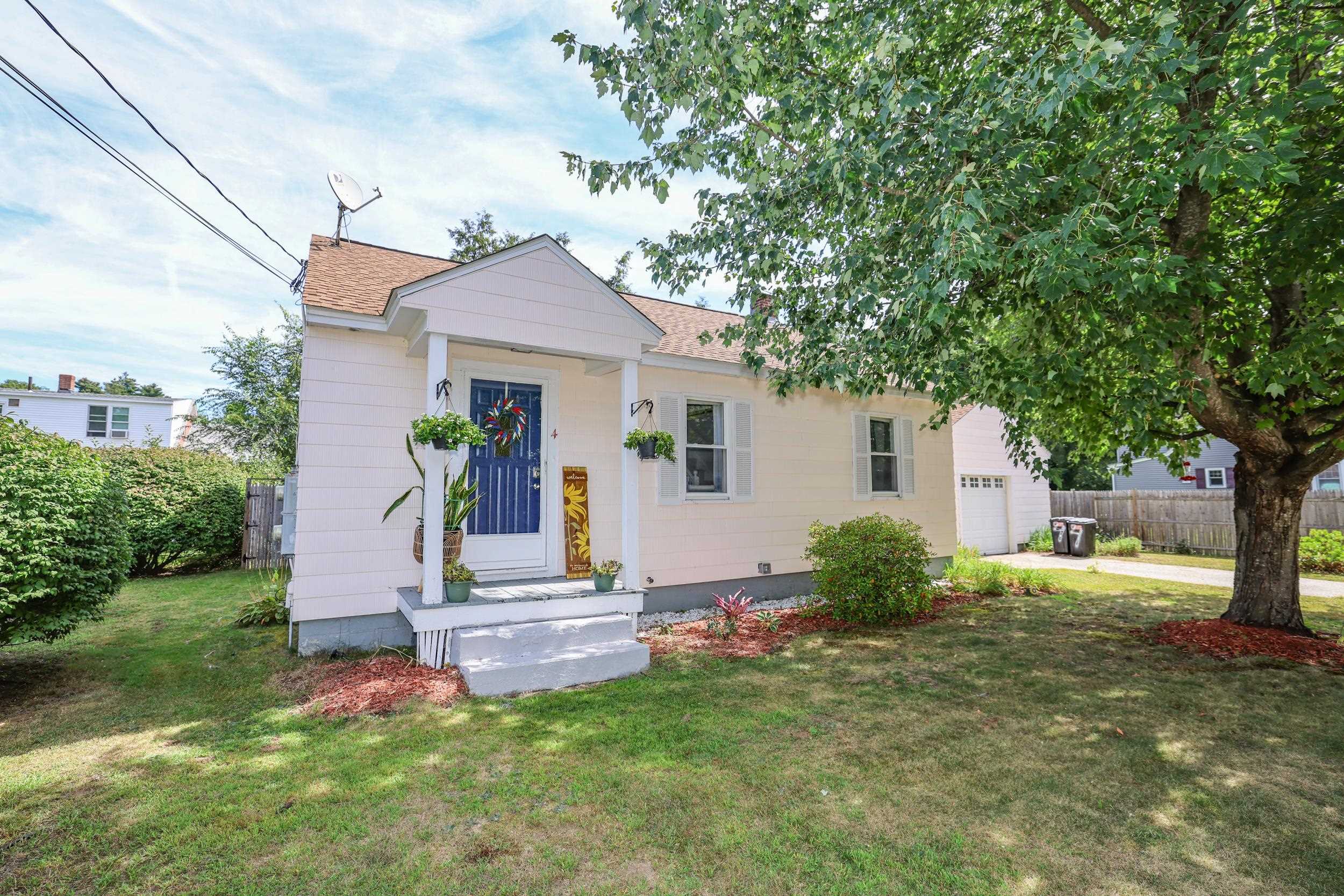 4 Woodbury Lane Property Photo 1