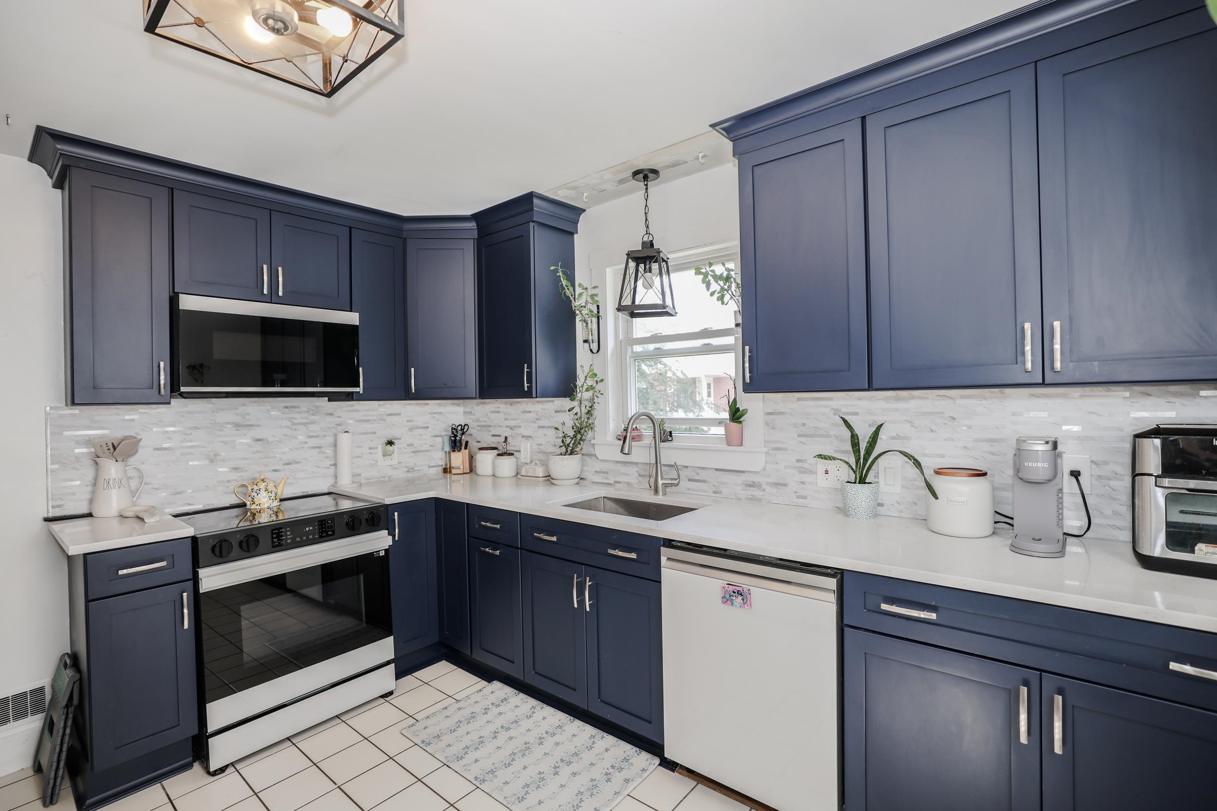 4 Woodbury Lane Property Photo 10