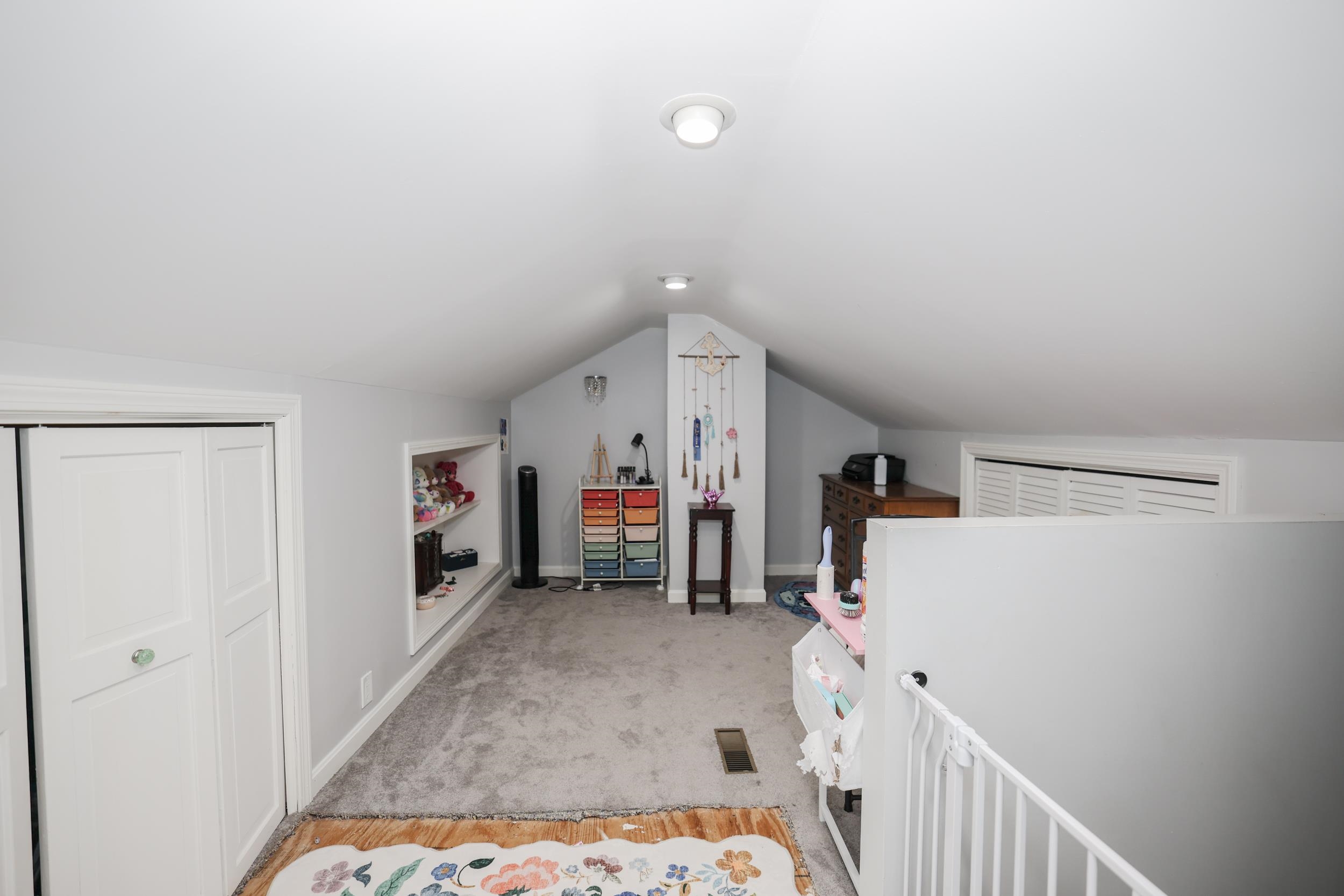 4 Woodbury Lane Property Photo 23