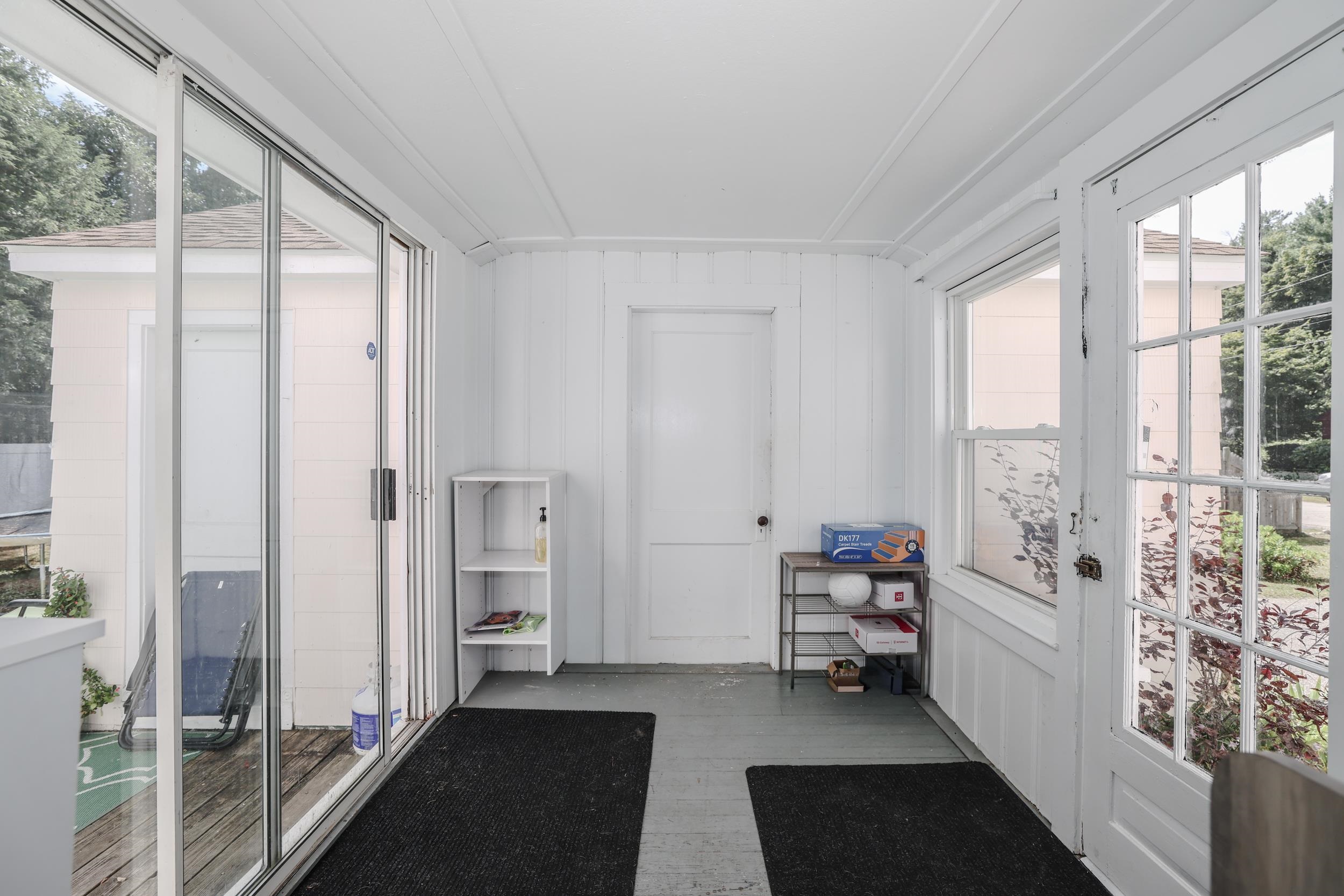 4 Woodbury Lane Property Photo 26