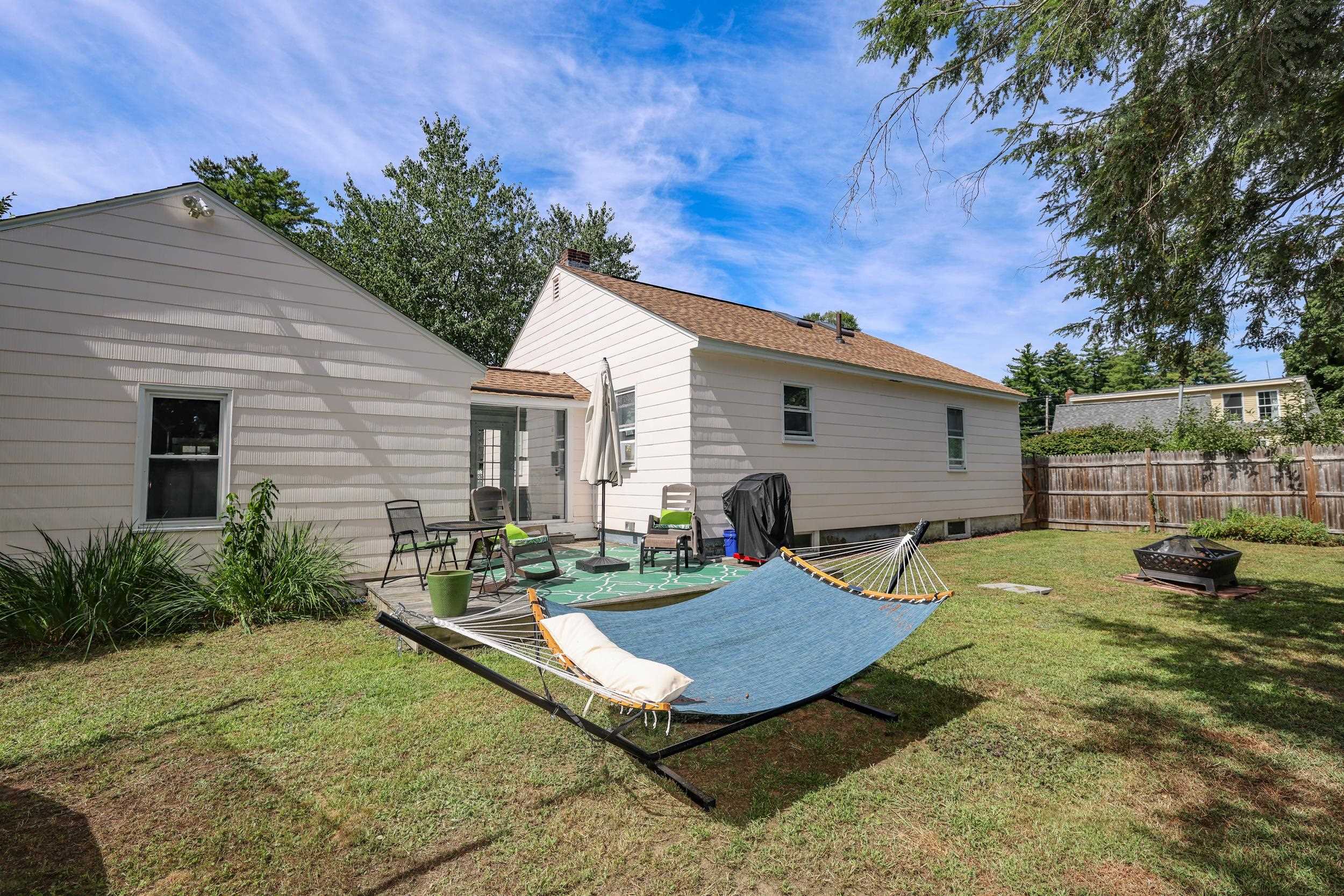 4 Woodbury Lane Property Photo 28
