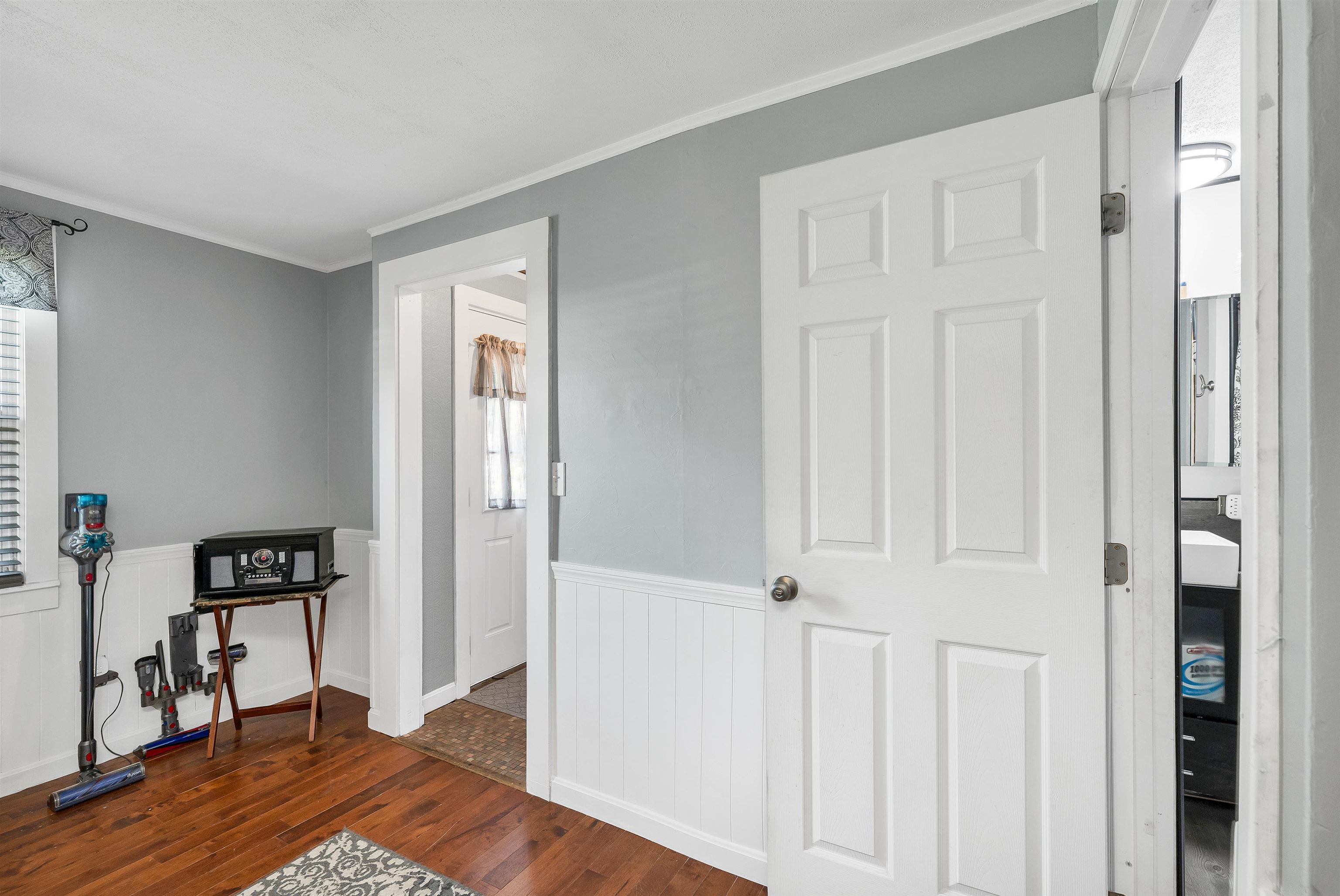 17 Manor Road Property Photo 26