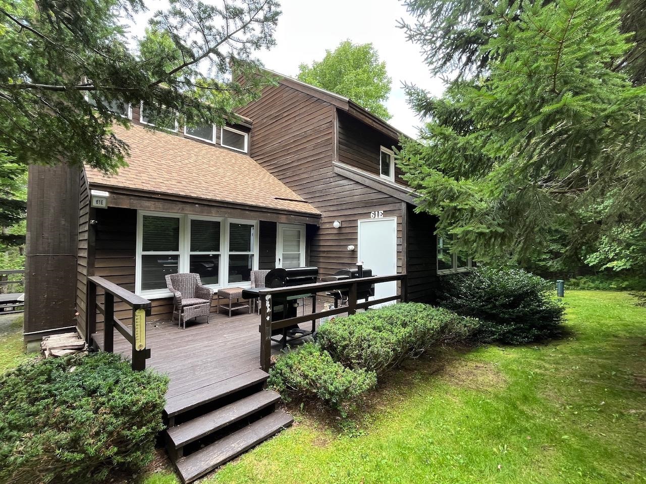 61 E Country Club Road Property Photo 1