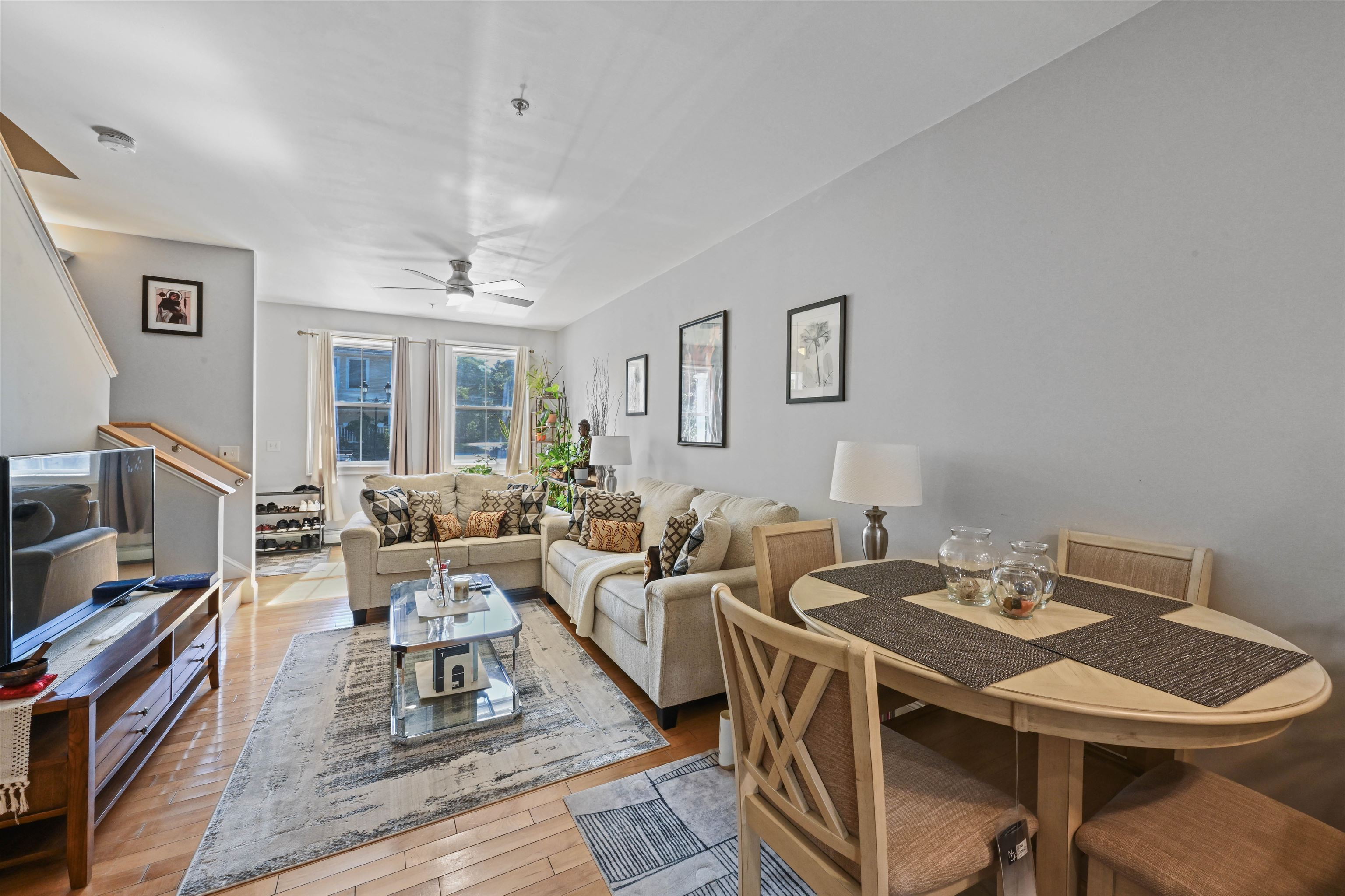 1044 North Avenue Property Photo 7