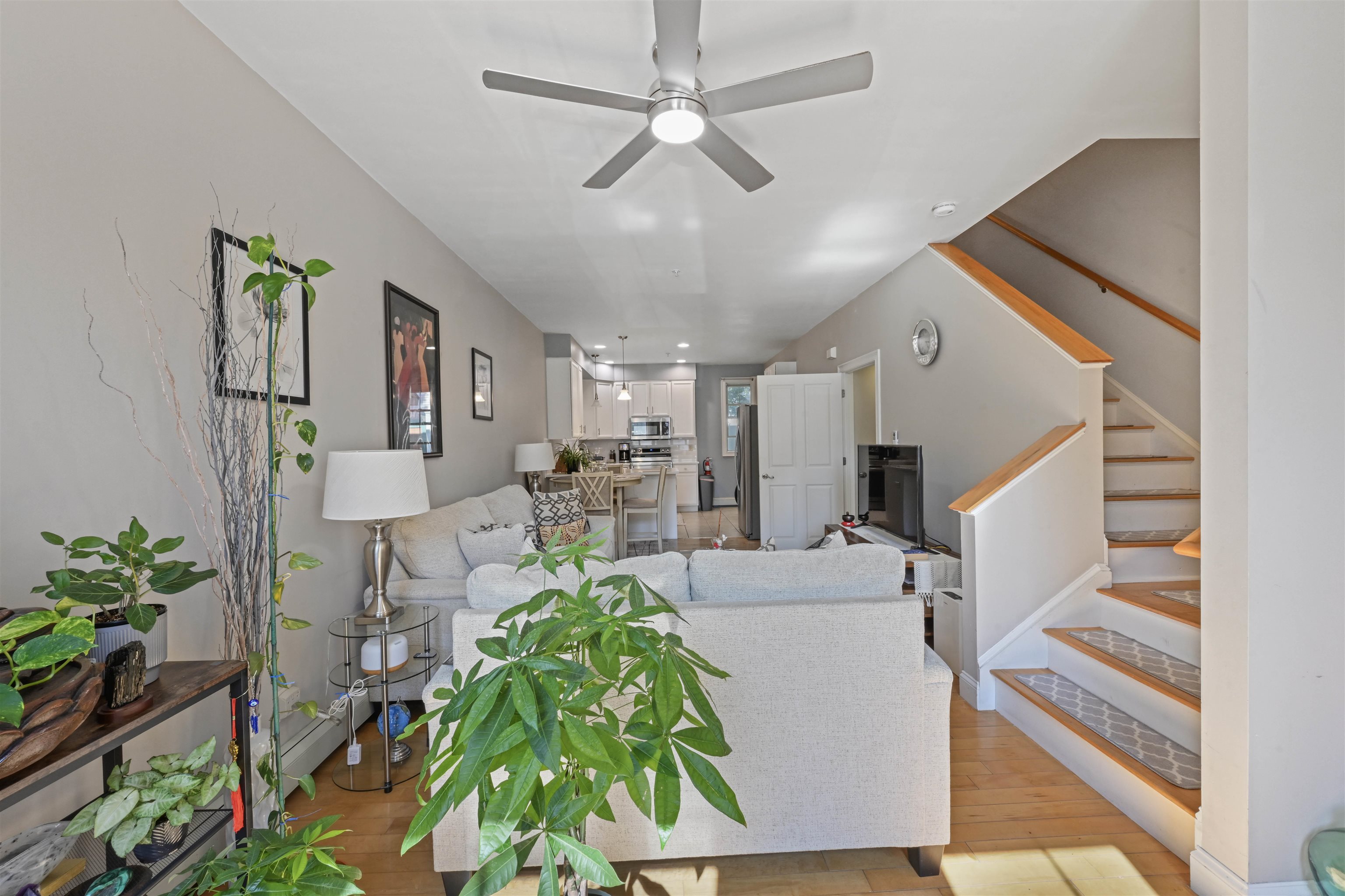 1044 North Avenue Property Photo 11