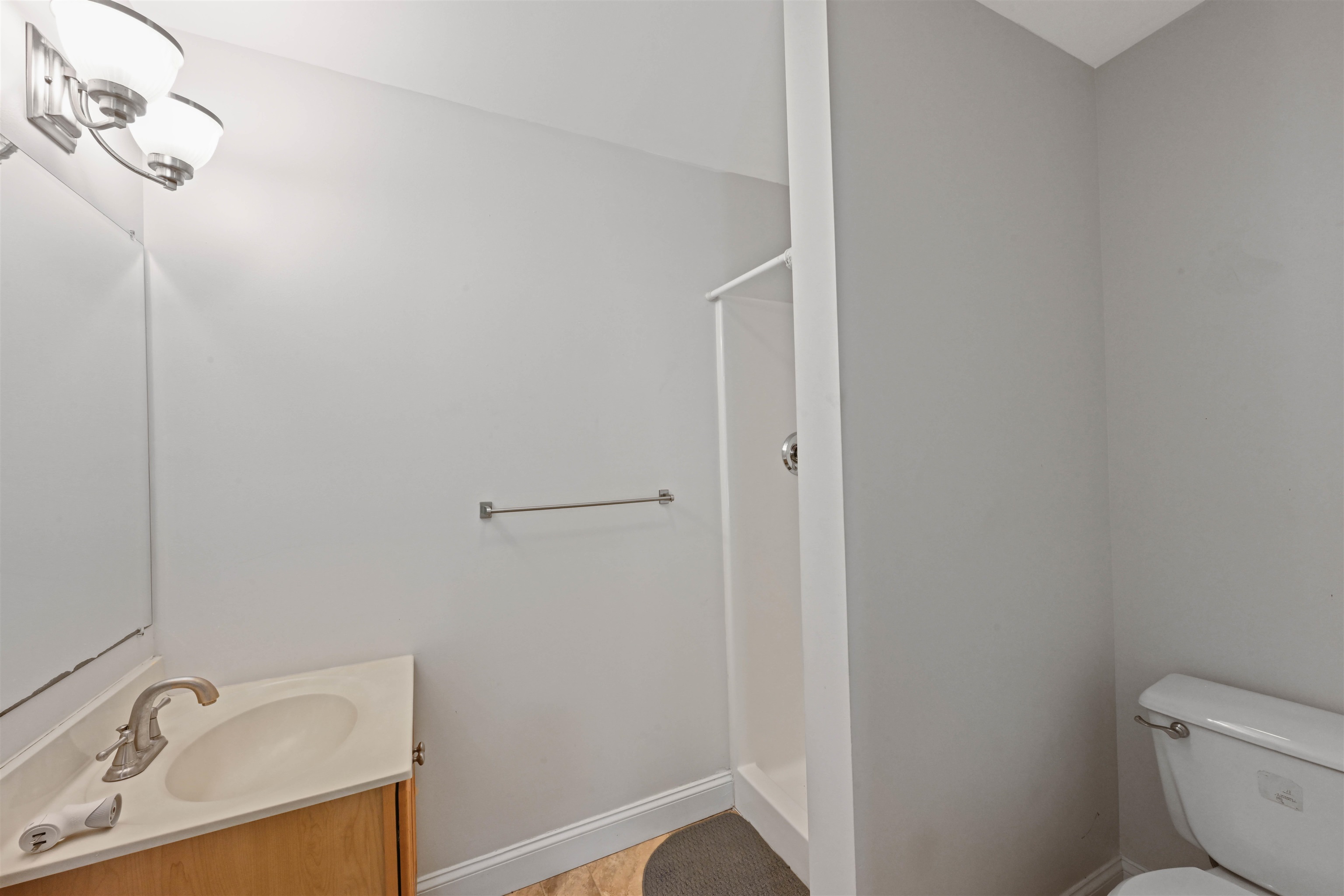 1044 North Avenue Property Photo 15