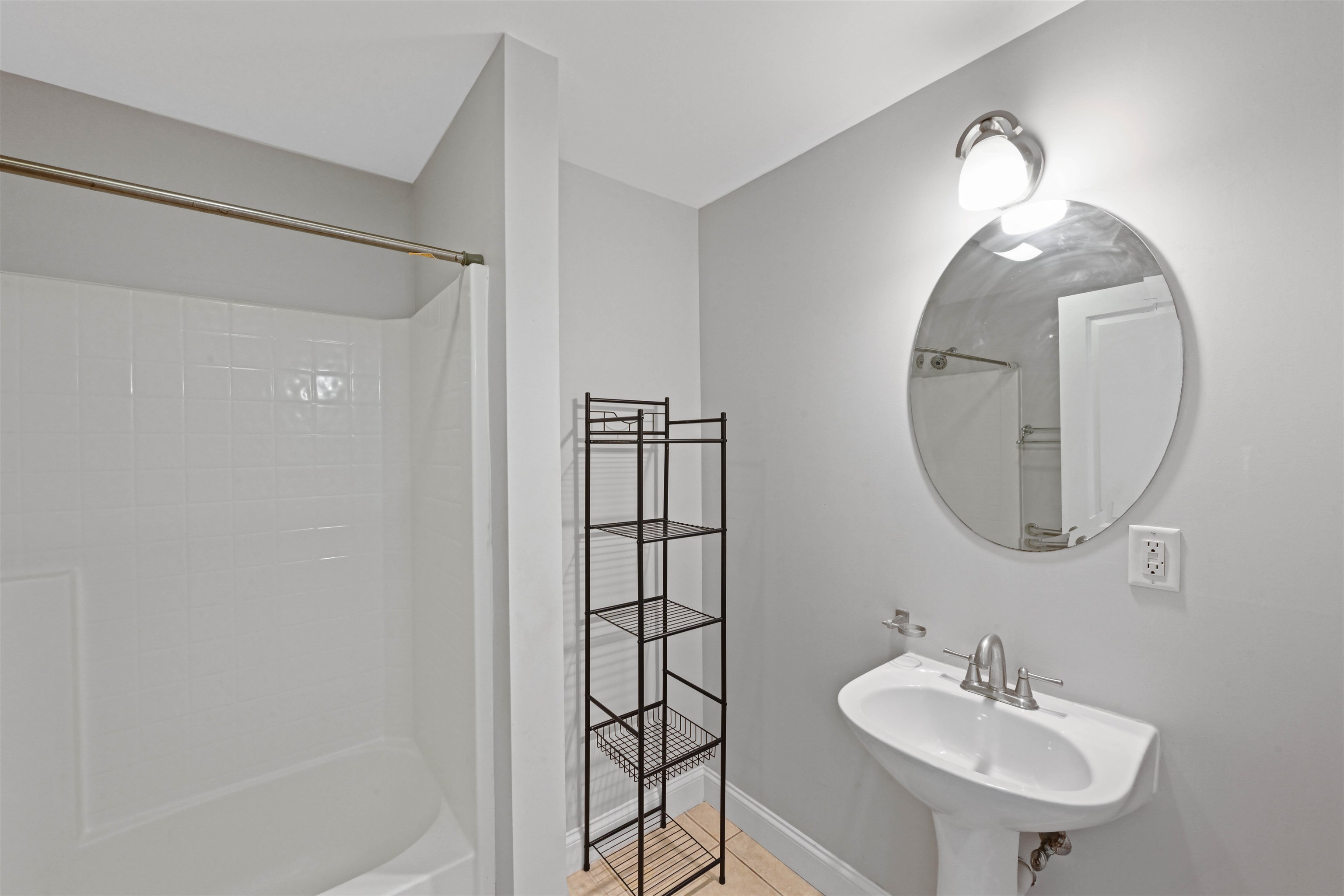 1044 North Avenue Property Photo 24