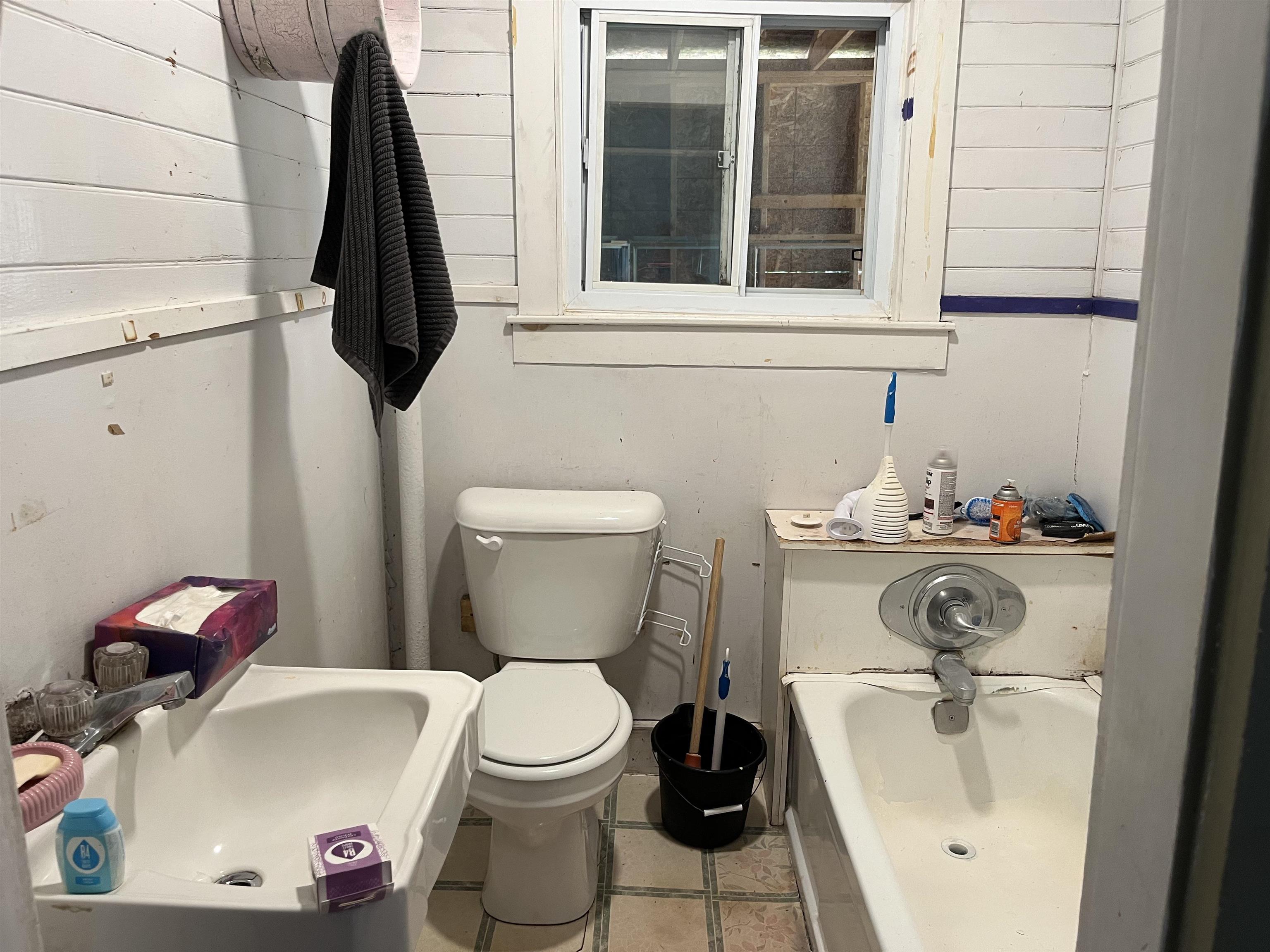 294 North Pleasant Street Property Photo 28
