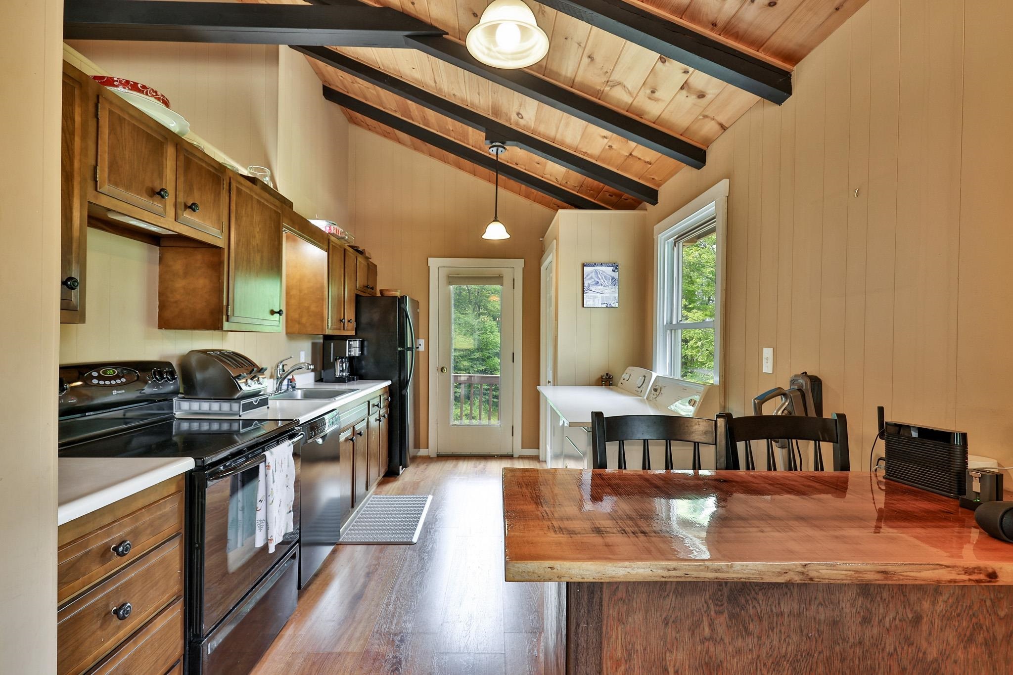 105 Upper Round Top Extension Property Photo 17