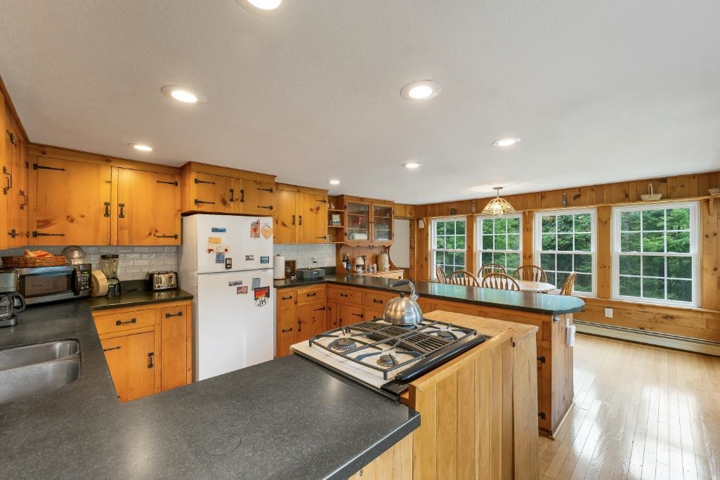 533 Ellsworth Hill Road Property Photo 12