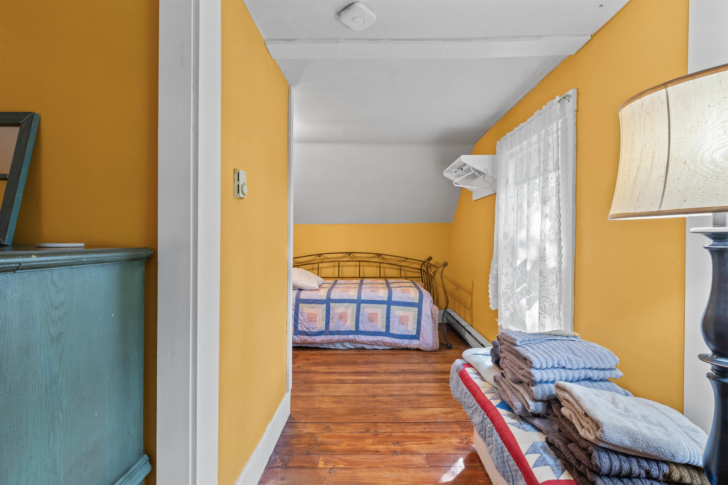 1657 East Main Street Property Photo 24