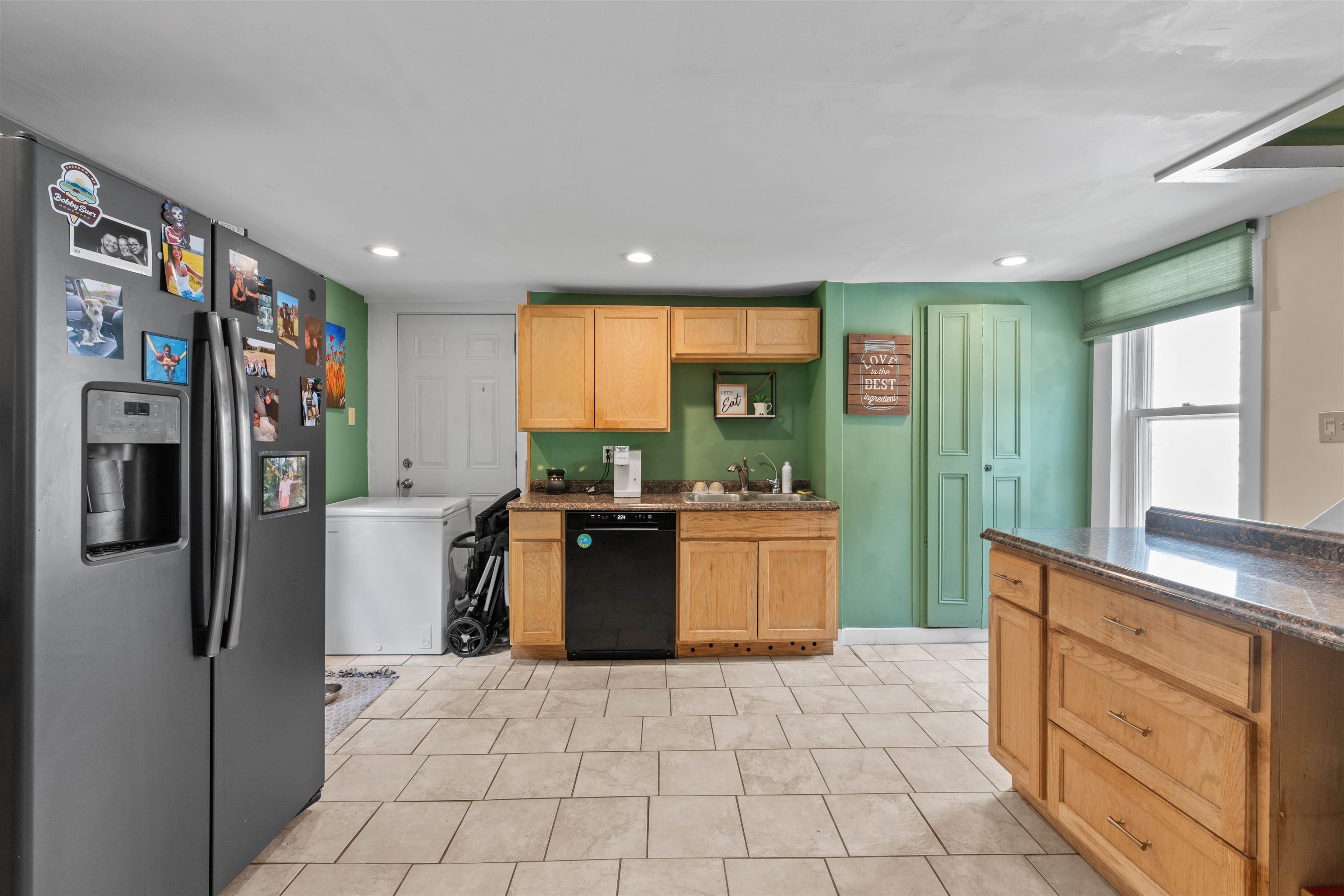 1657 E Main Street Property Photo 48