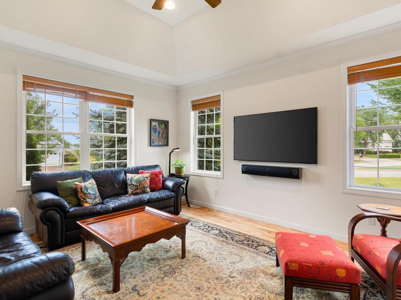 54 Old Schoolhouse Road Property Photo 17