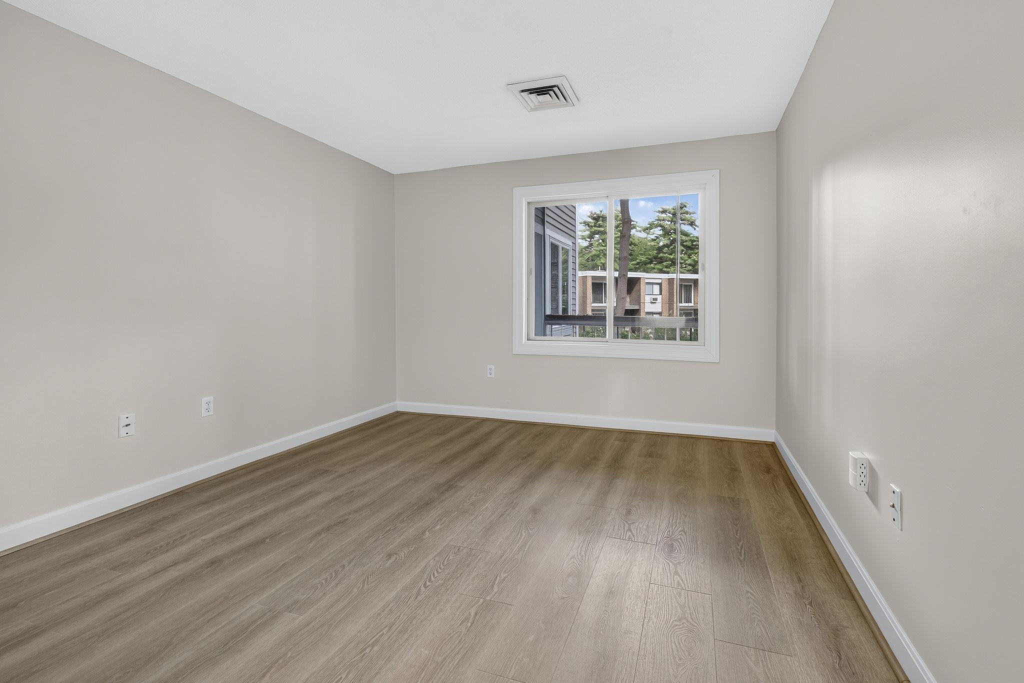 110 Coliseum Avenue Property Photo 18