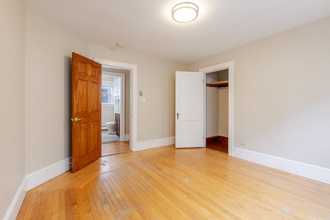 324 Laurel Street Property Photo 14