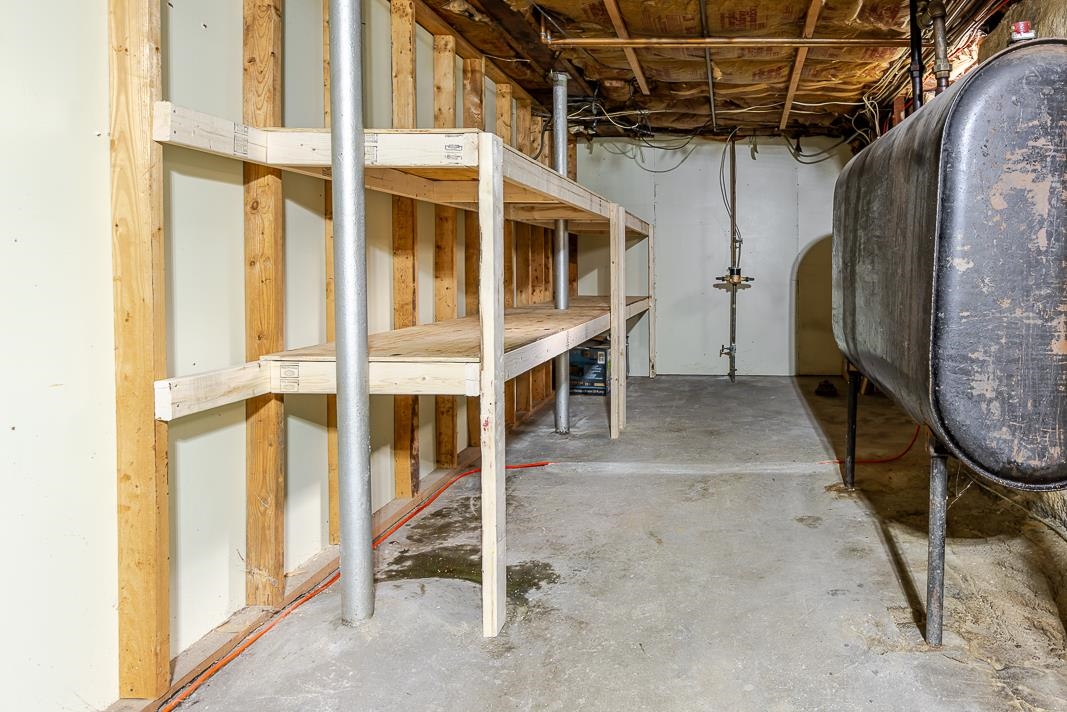 324 Laurel Street Property Photo 18