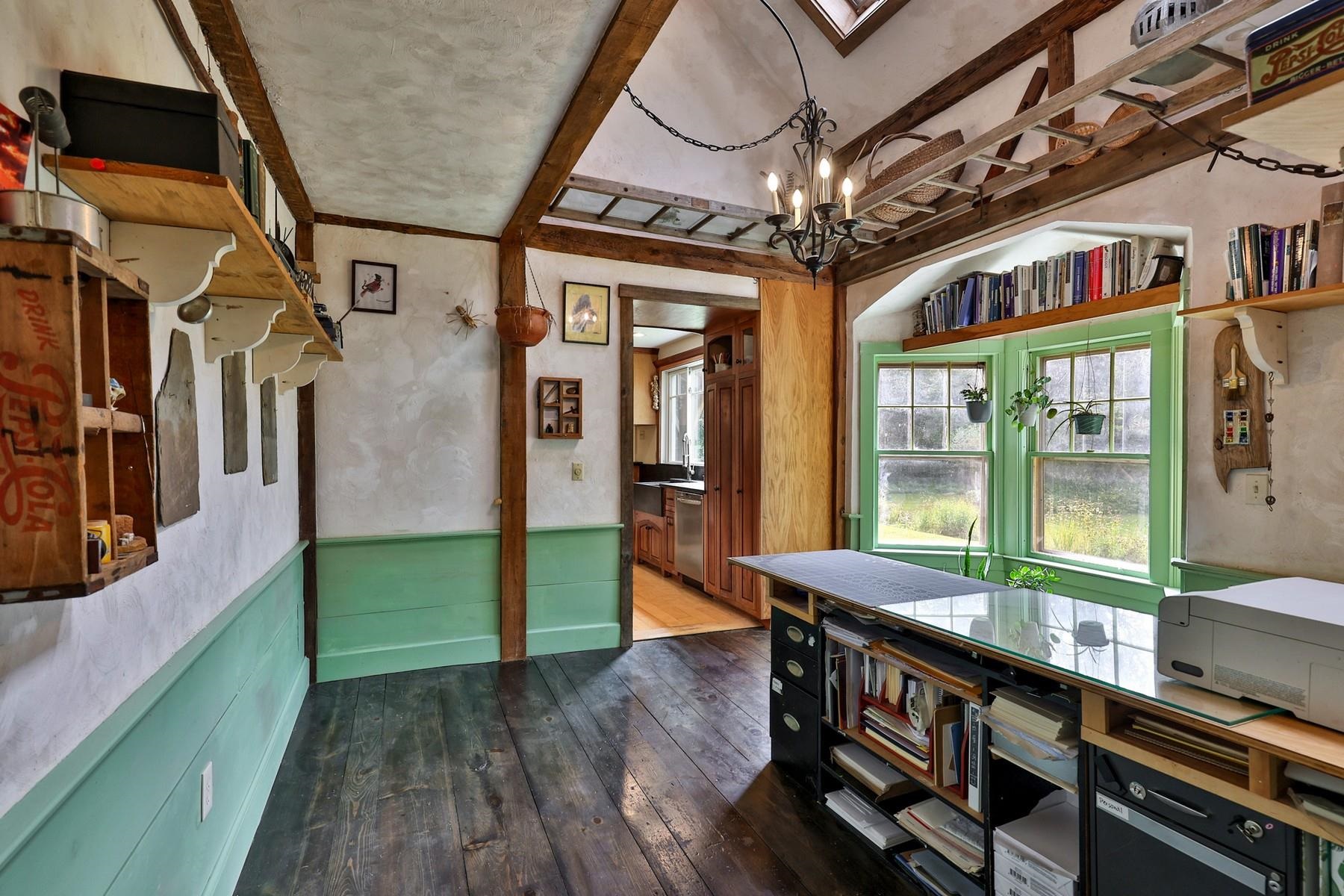 11 Maple Street Property Photo 10