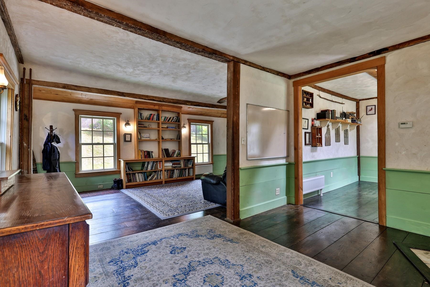 11 Maple Street Property Photo 12