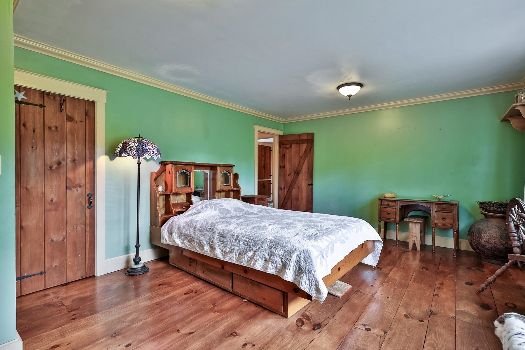 11 Maple Street Property Photo 21