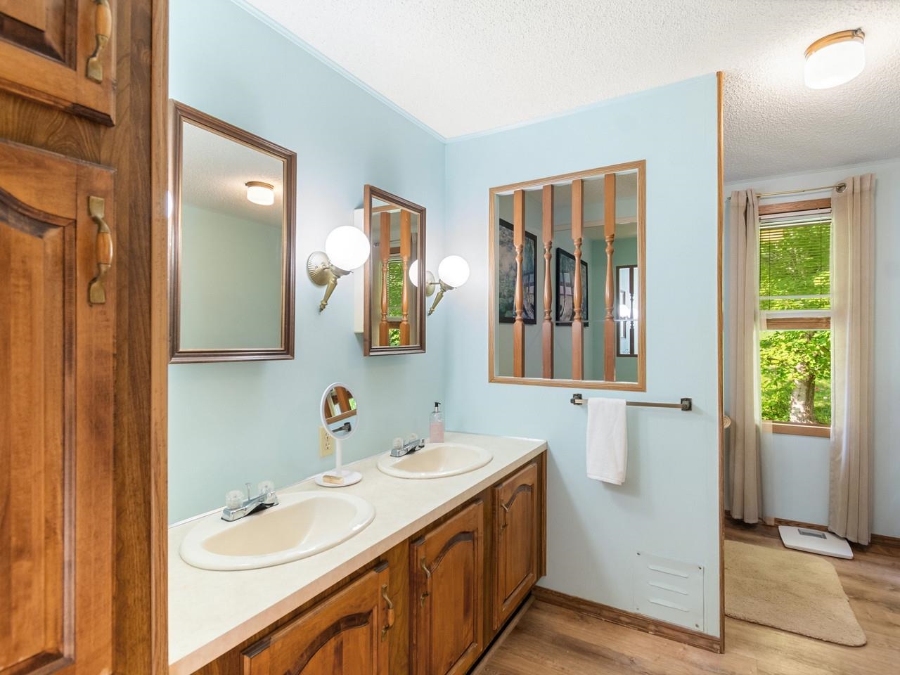 157 Williston Woods Road Property Photo 13