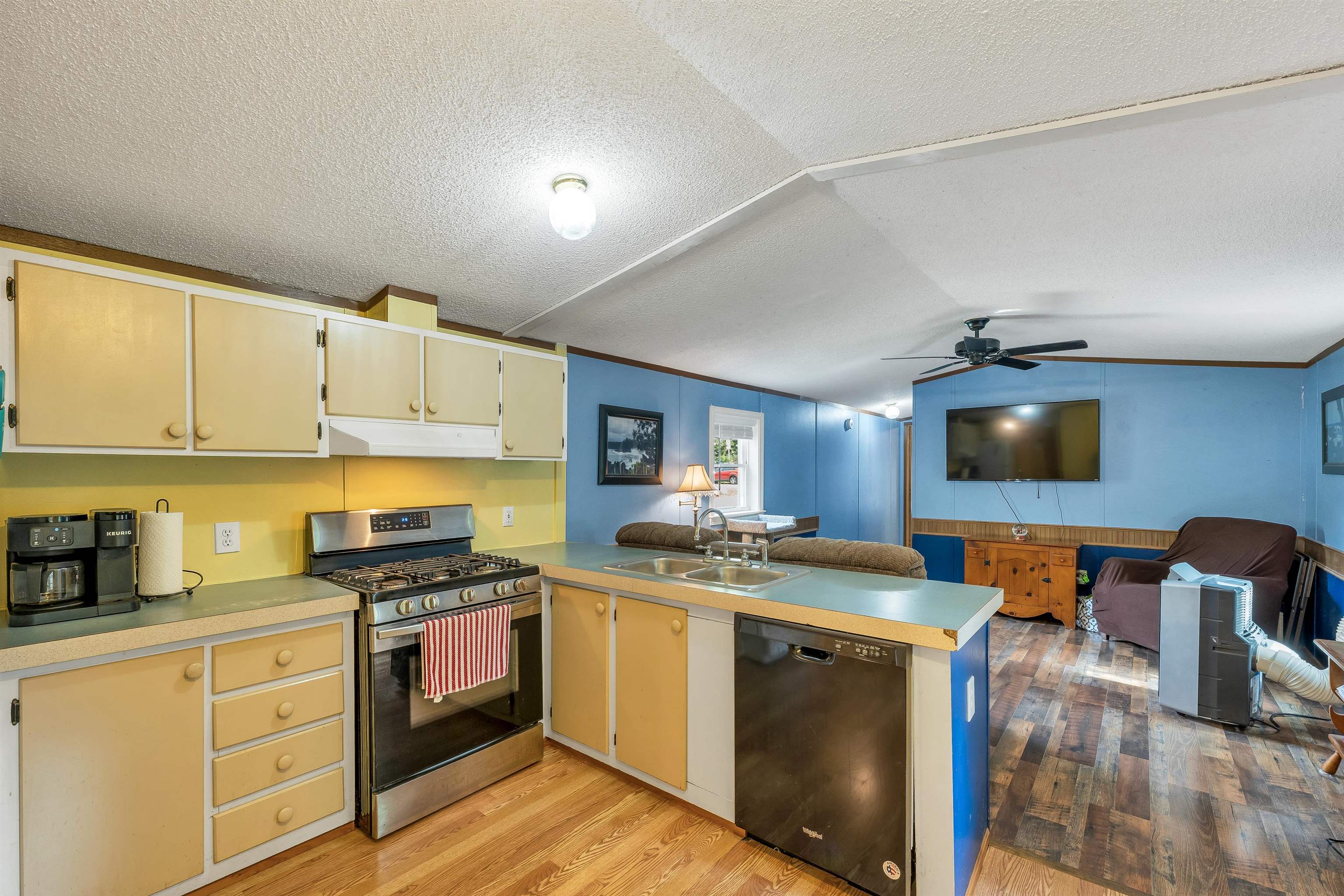 5 Walnut Drive Property Photo 3