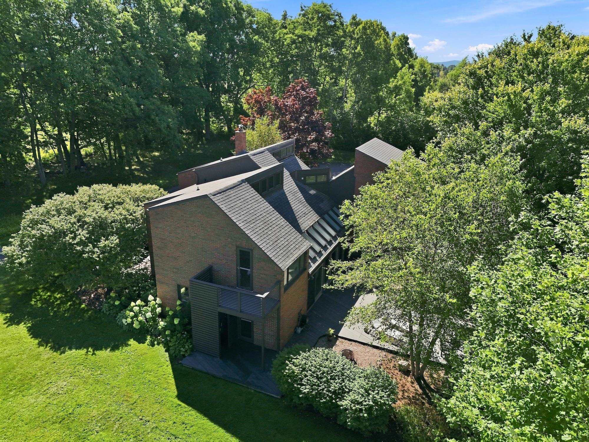 790 Lime Kiln Road Property Photo 3