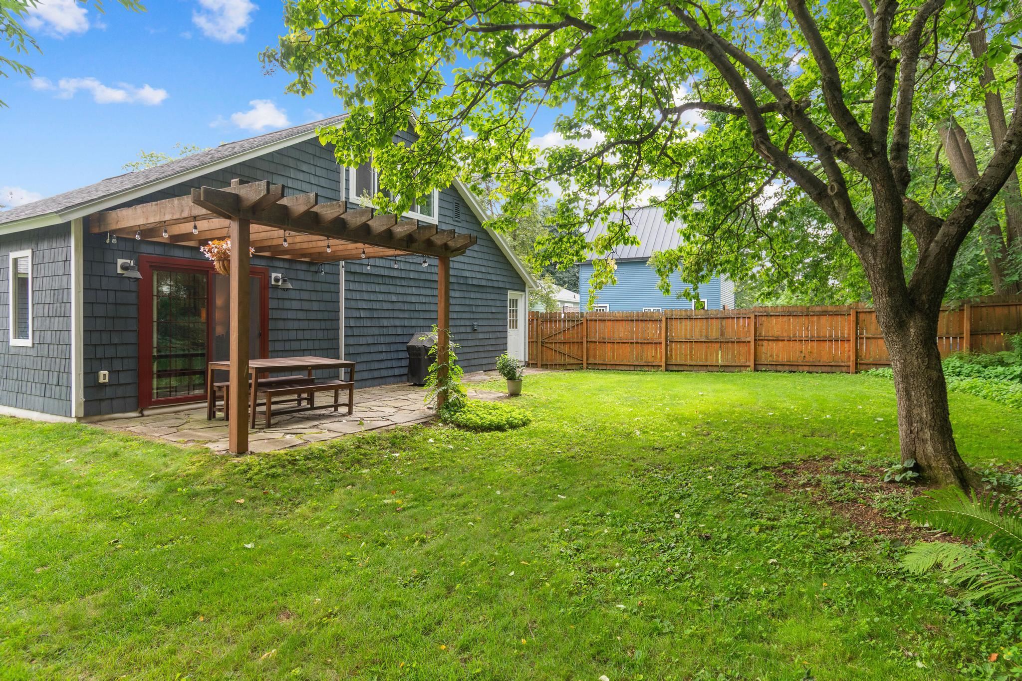 49 Hayden Parkway Property Photo 41