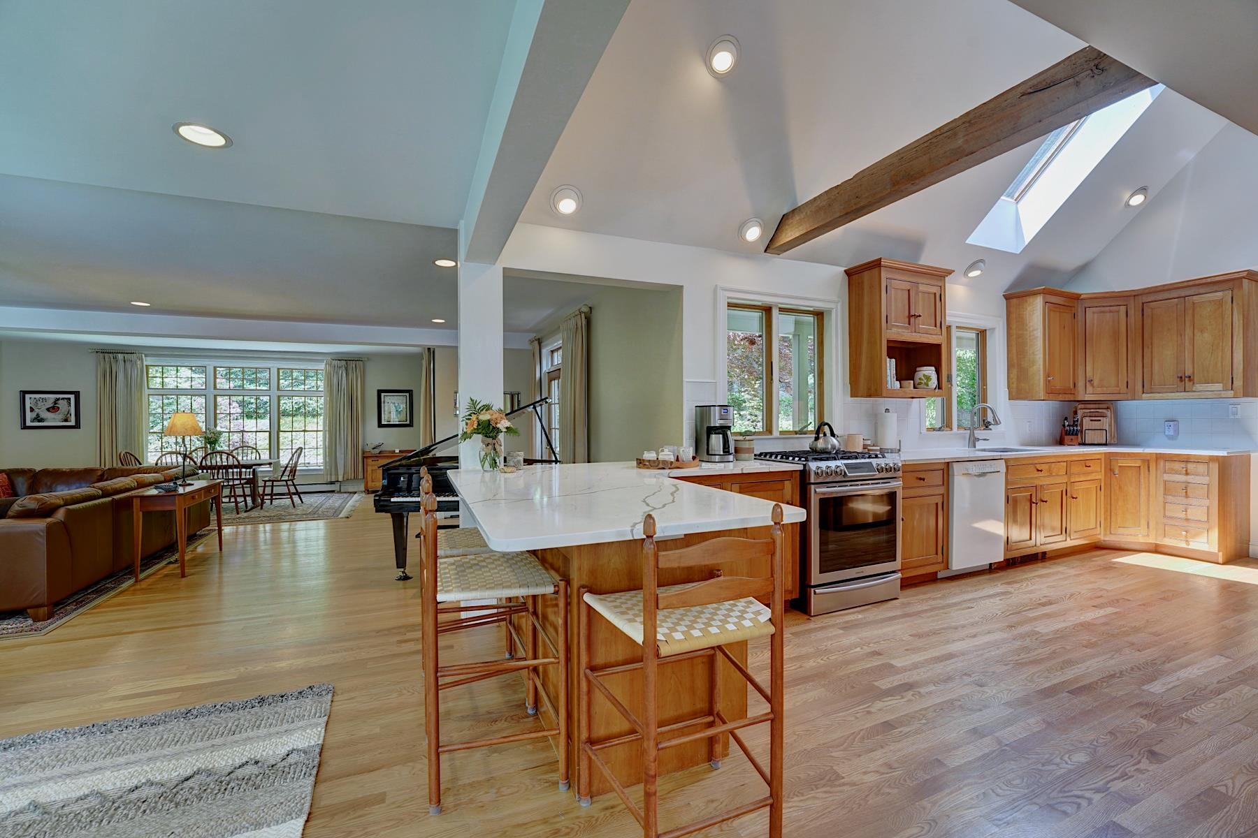 30 Mendums Landing Road Property Photo 12