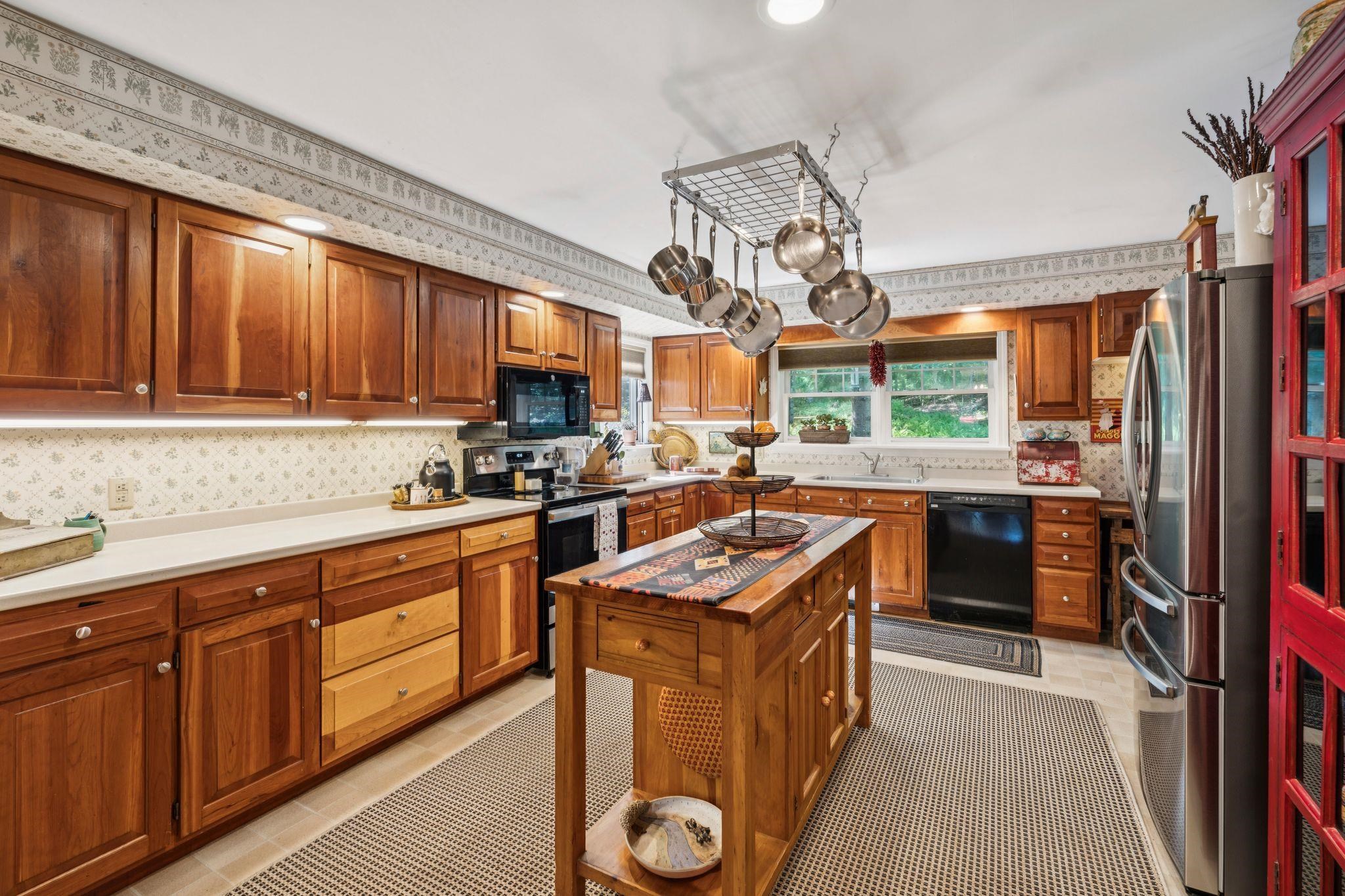 233 Brothers Road Property Photo 11