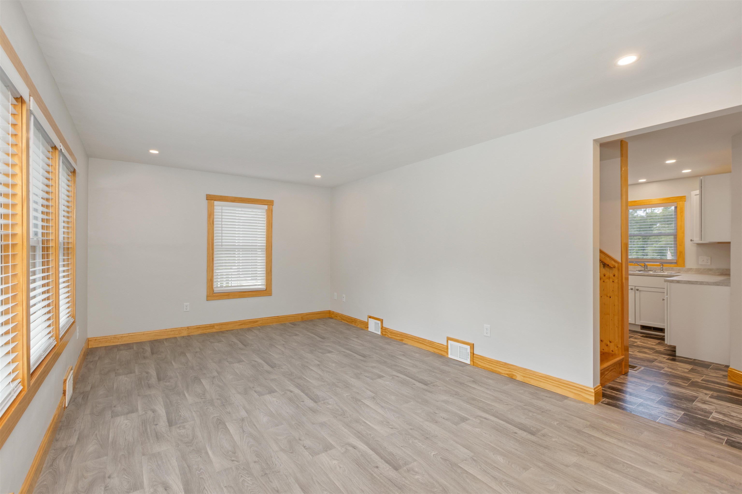 58 Brady Avenue Property Photo 2