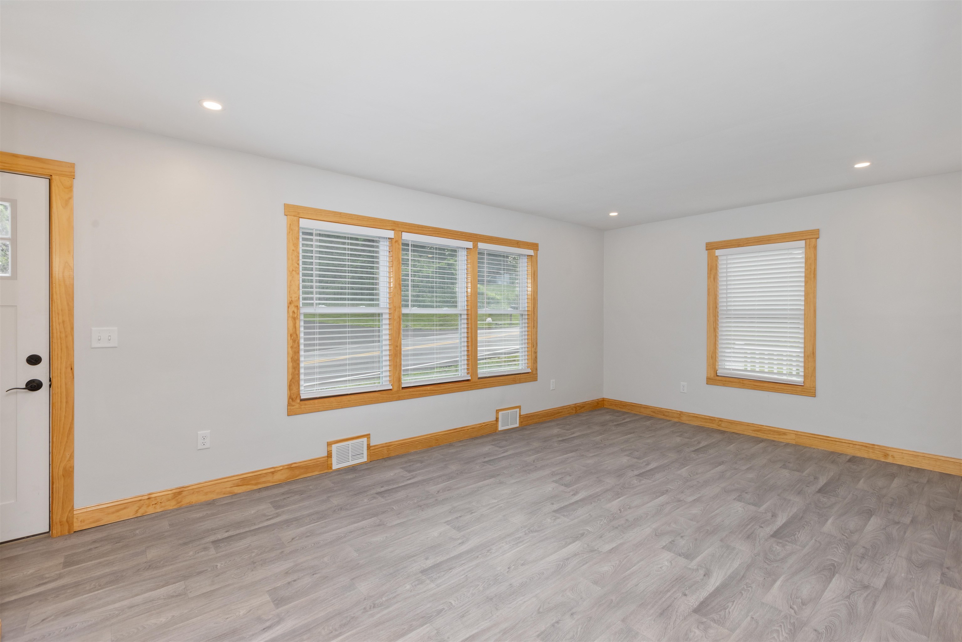 58 Brady Avenue Property Photo 3