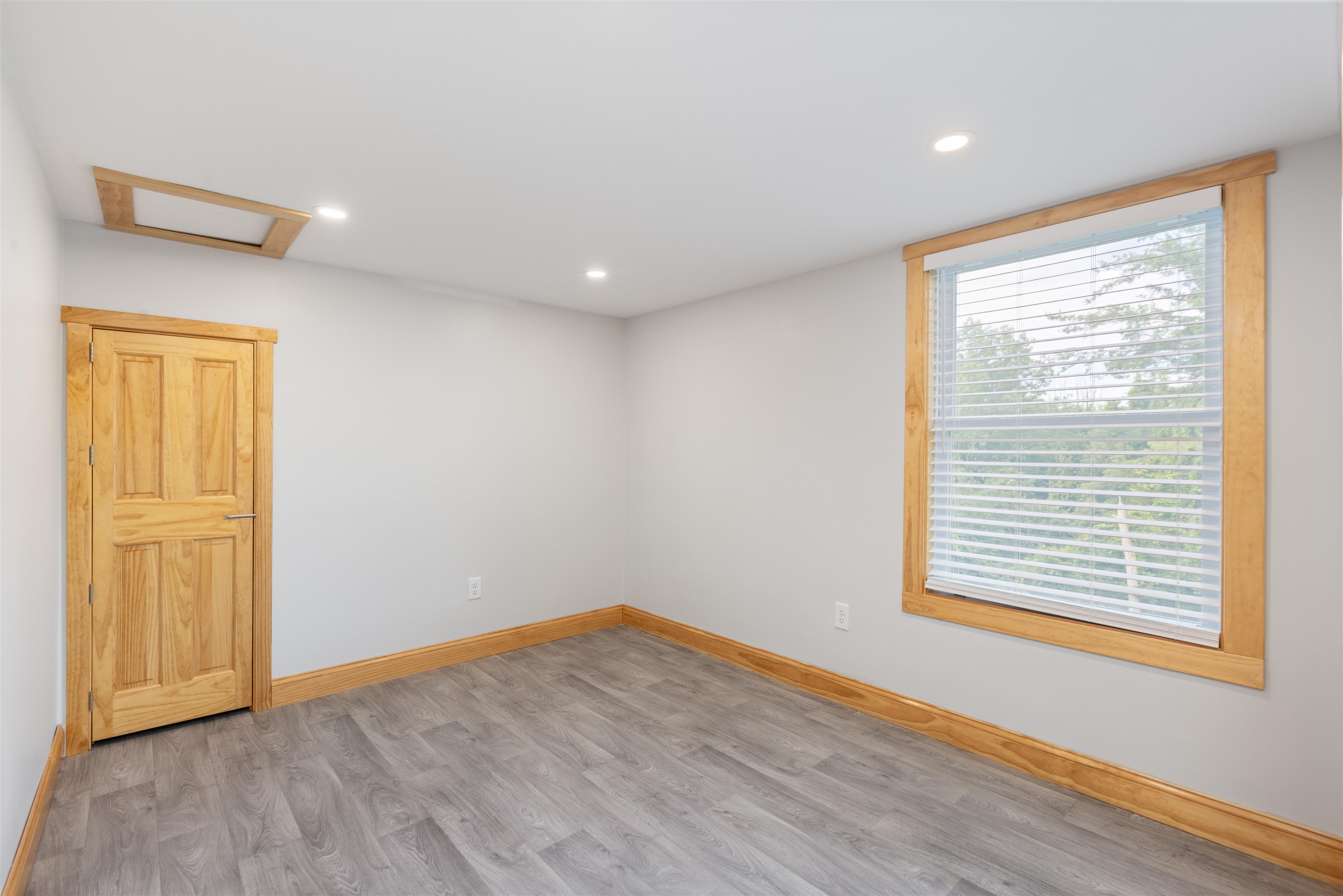 58 Brady Avenue Property Photo 10