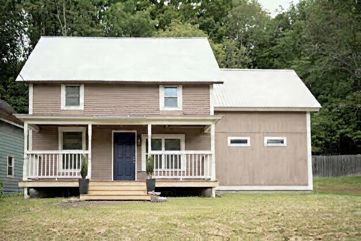 2 Farwell Street Property Photo 1