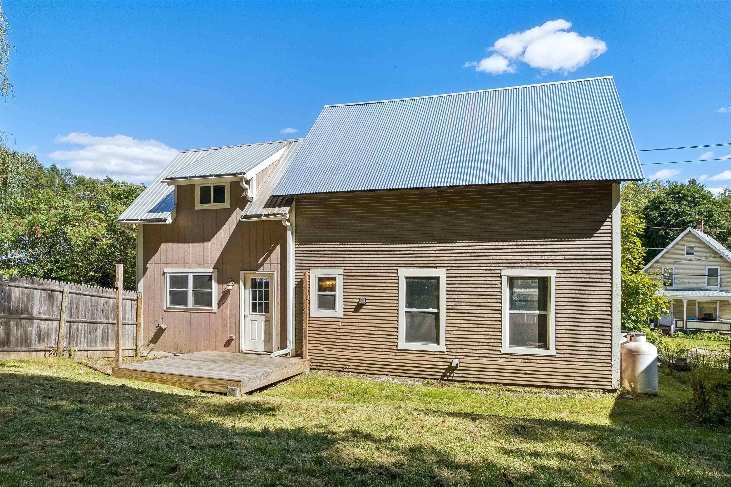 2 Farwell Street Property Photo 9
