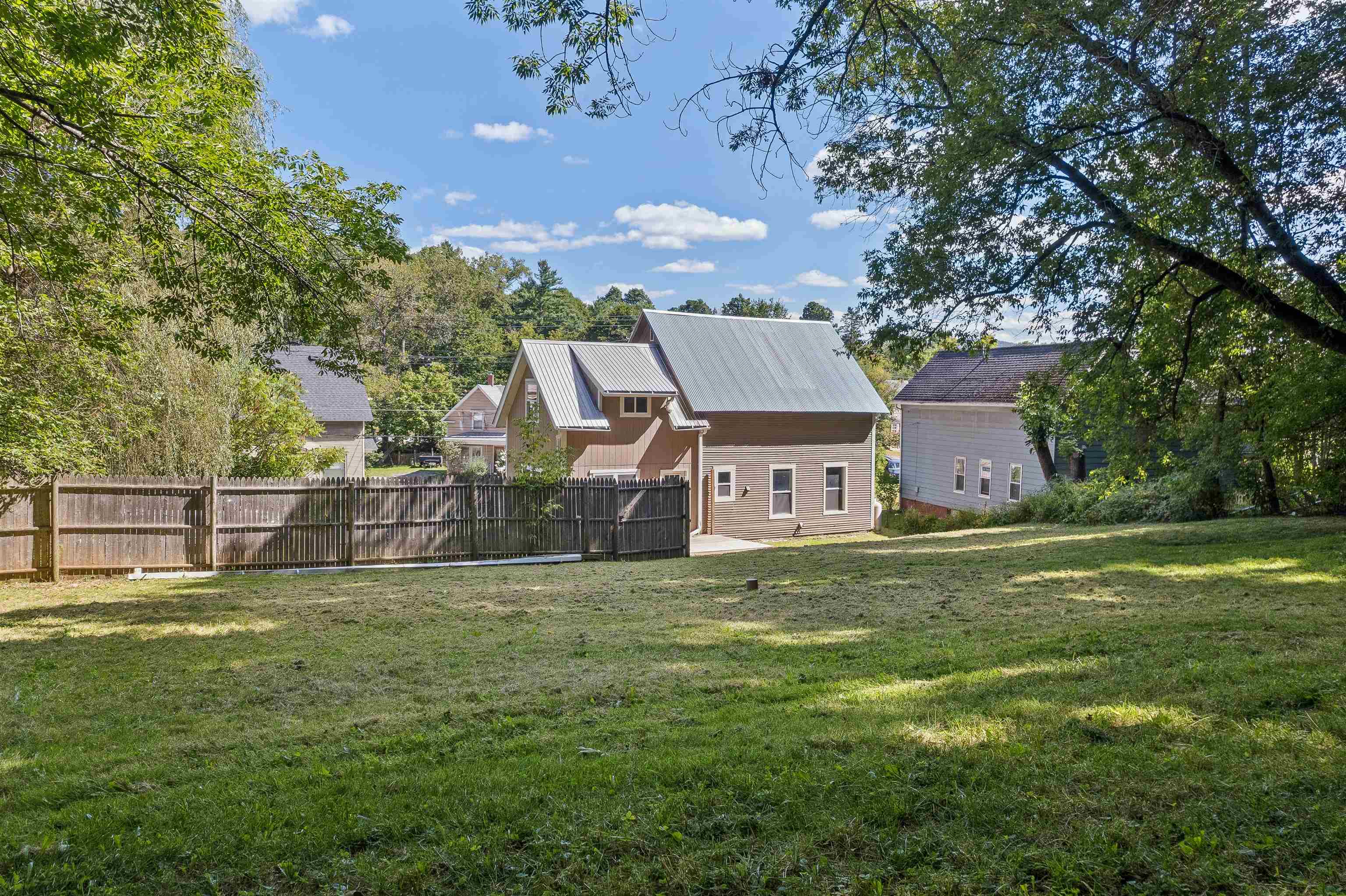 2 Farwell Street Property Photo 11