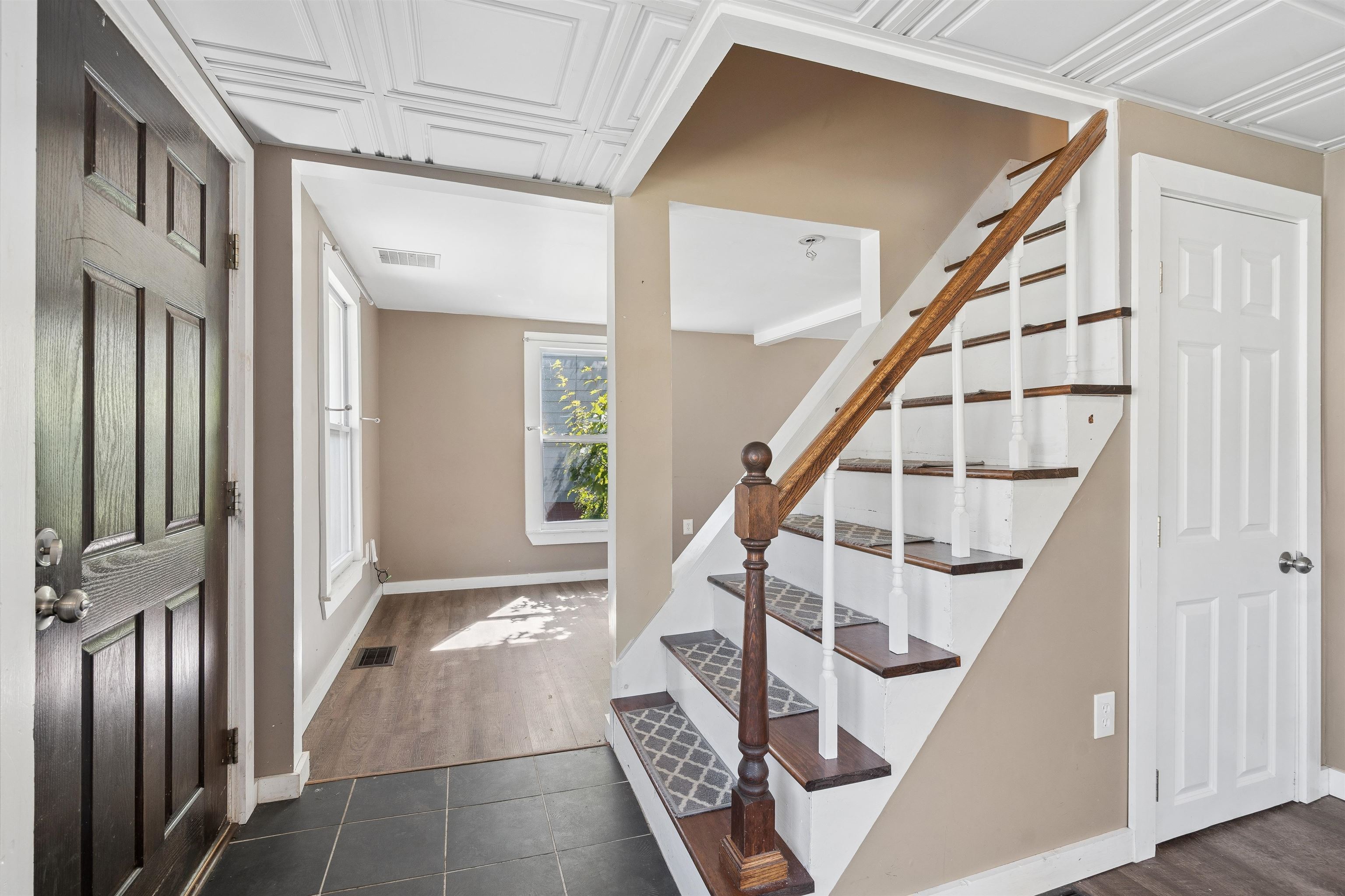 2 Farwell Street Property Photo 19