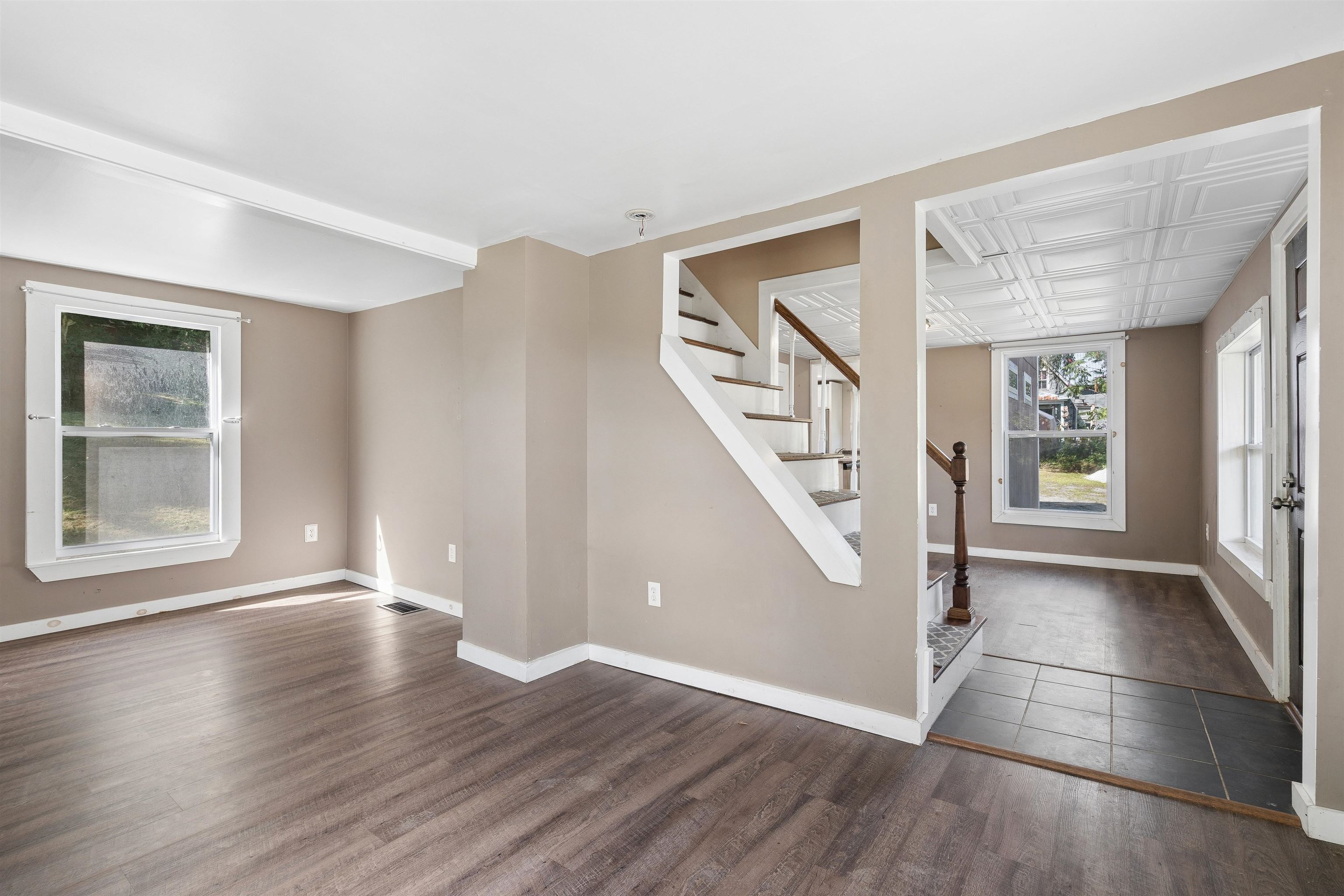 2 Farwell Street Property Photo 30