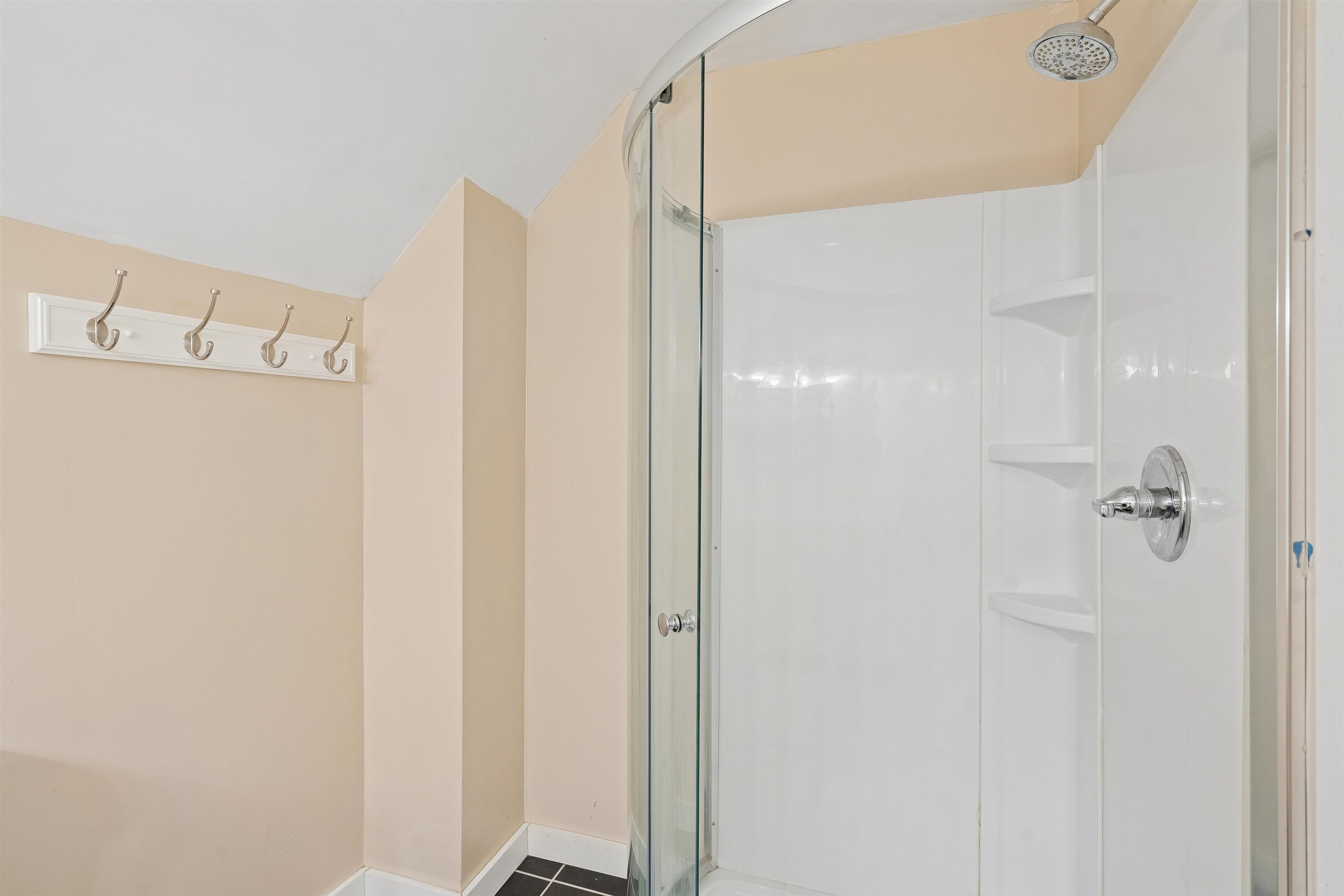 2 Farwell Street Property Photo 39