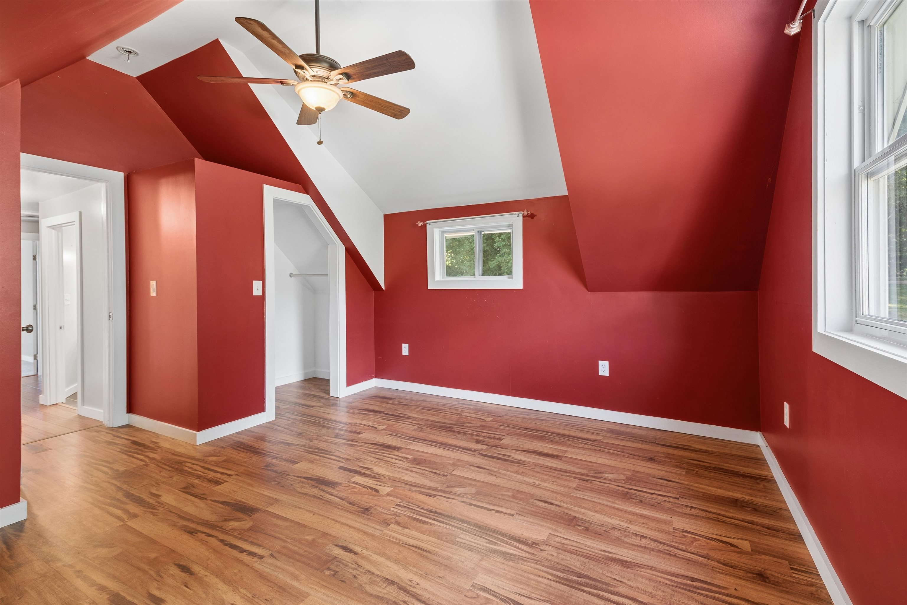 2 Farwell Street Property Photo 42