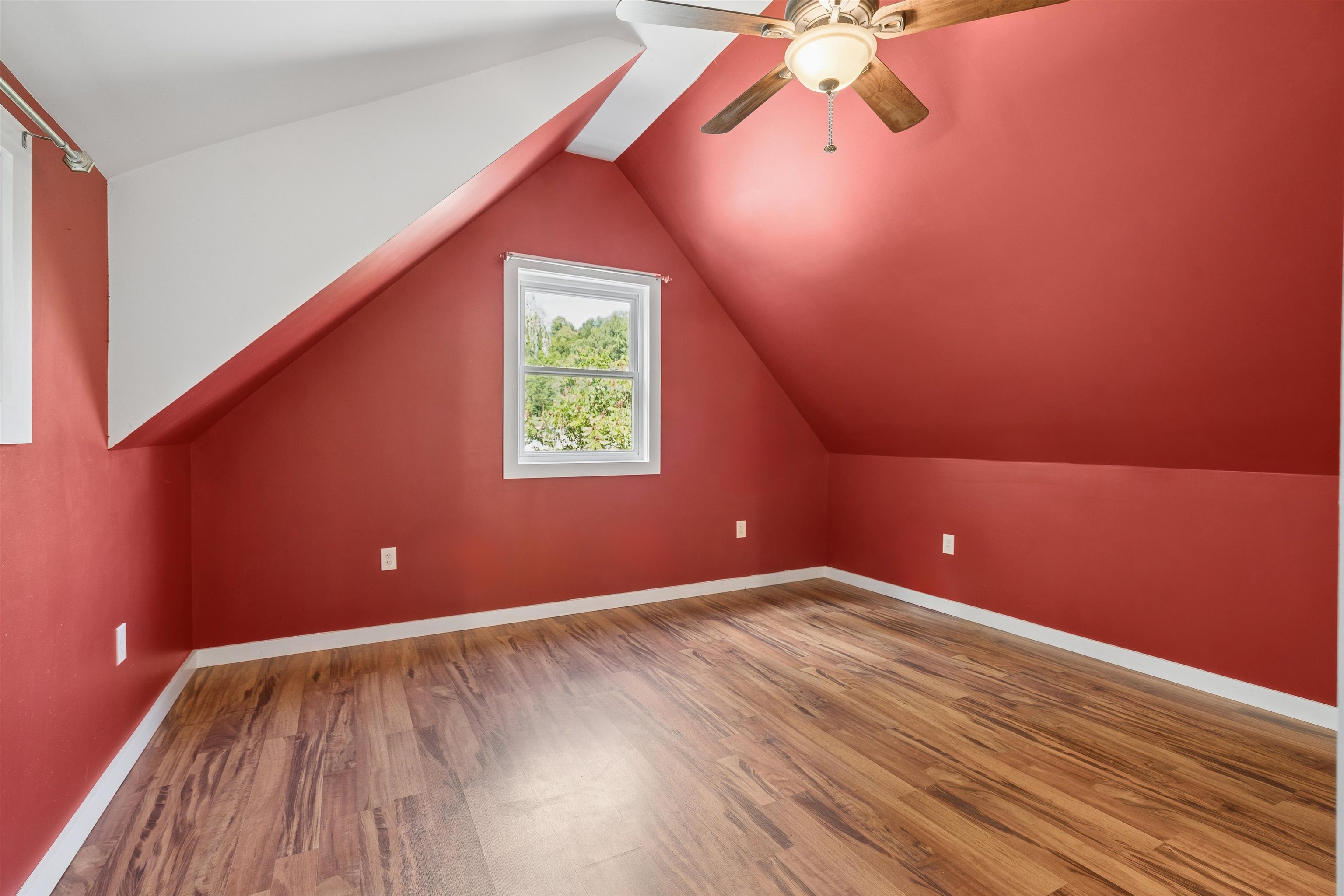 2 Farwell Street Property Photo 44