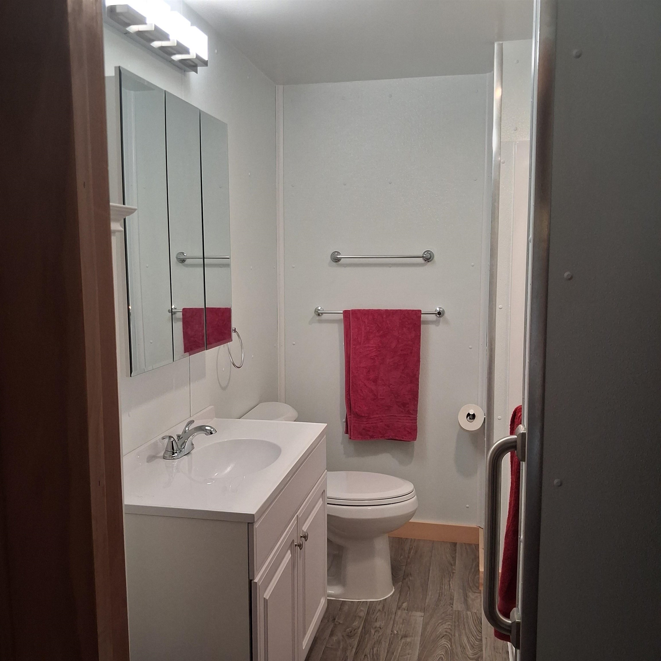 195 Beacon Hill Road Property Photo 13