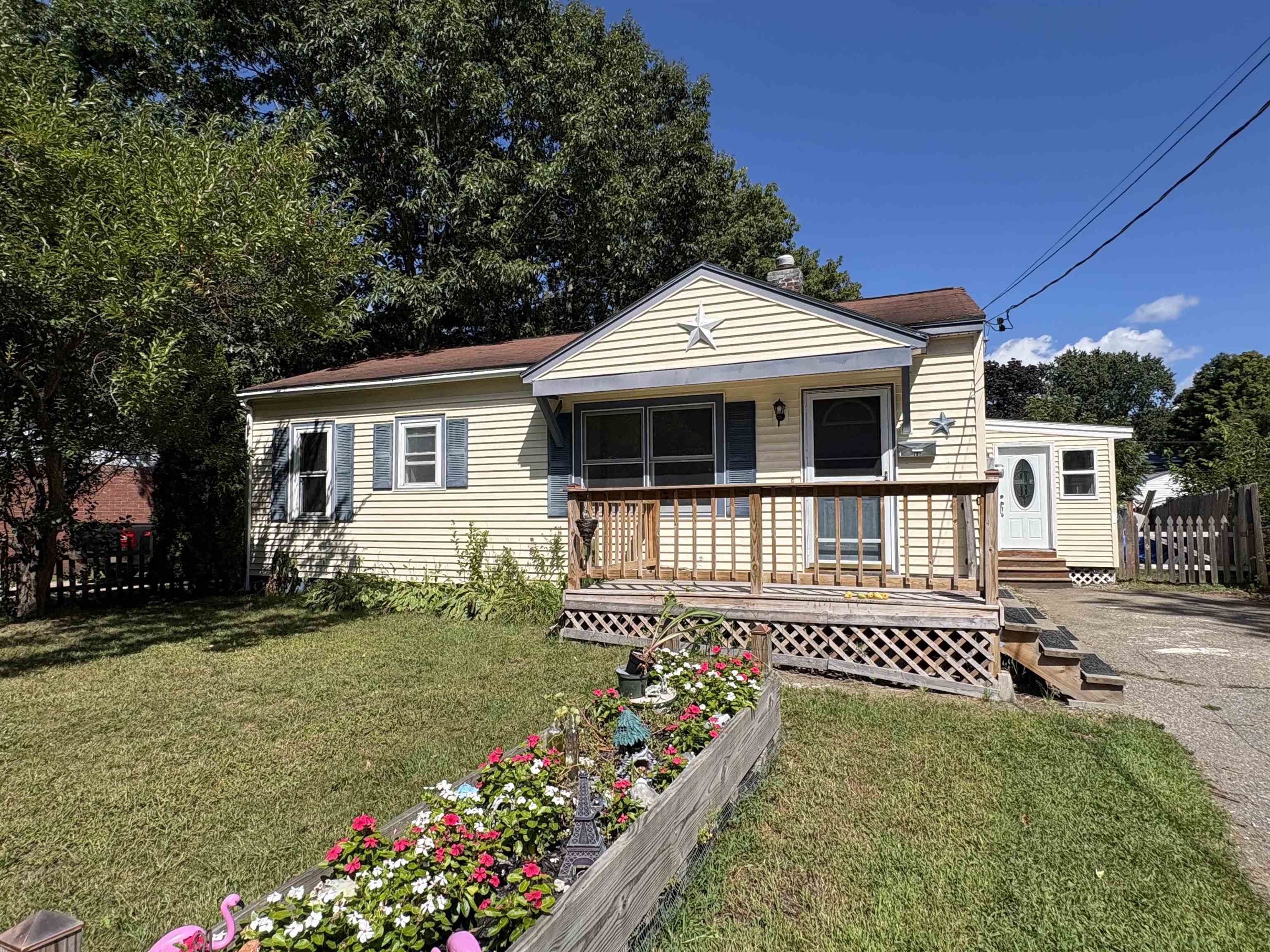 11 Mohawk Avenue Property Photo 1