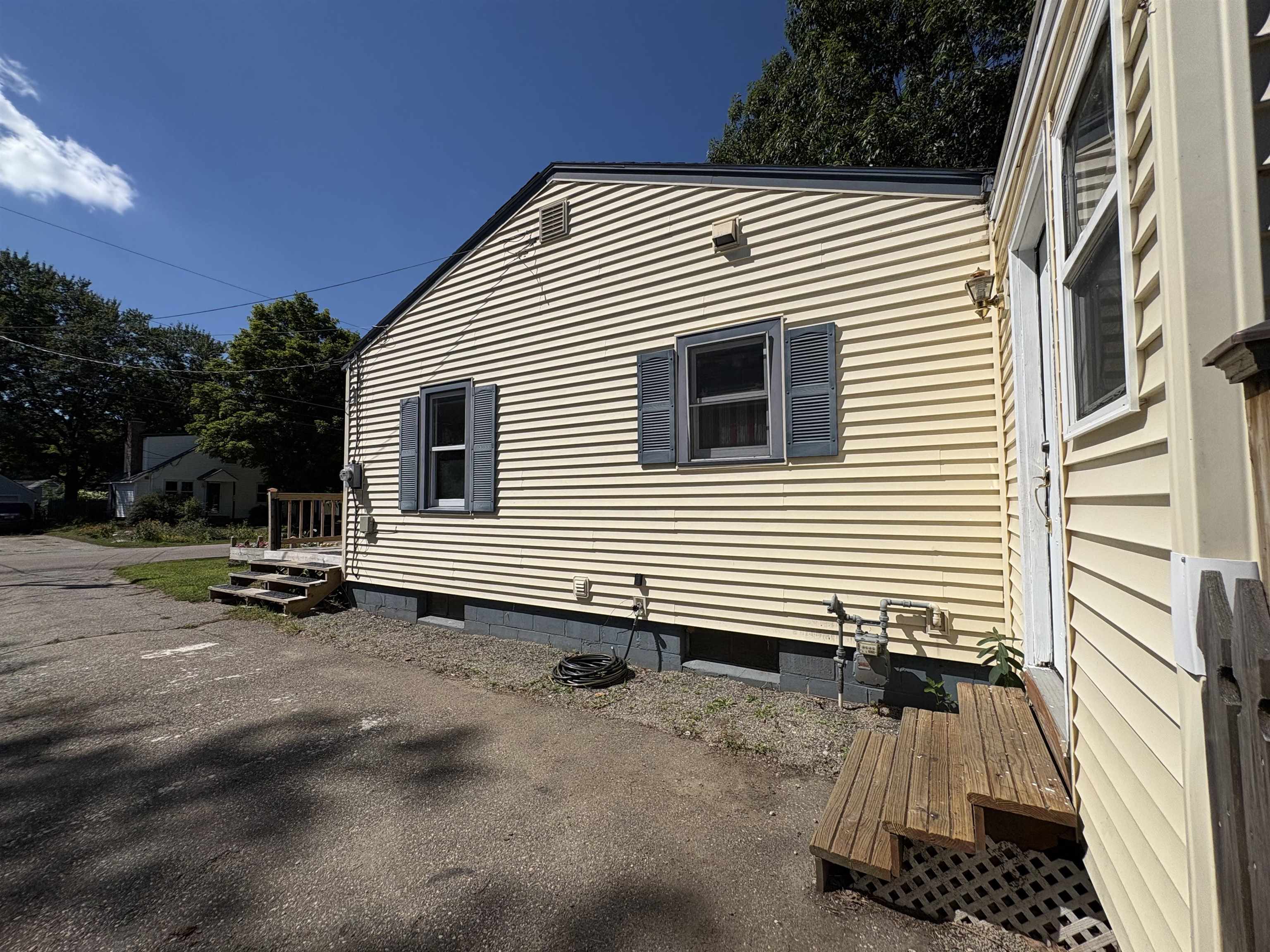 11 Mohawk Avenue Property Photo 4
