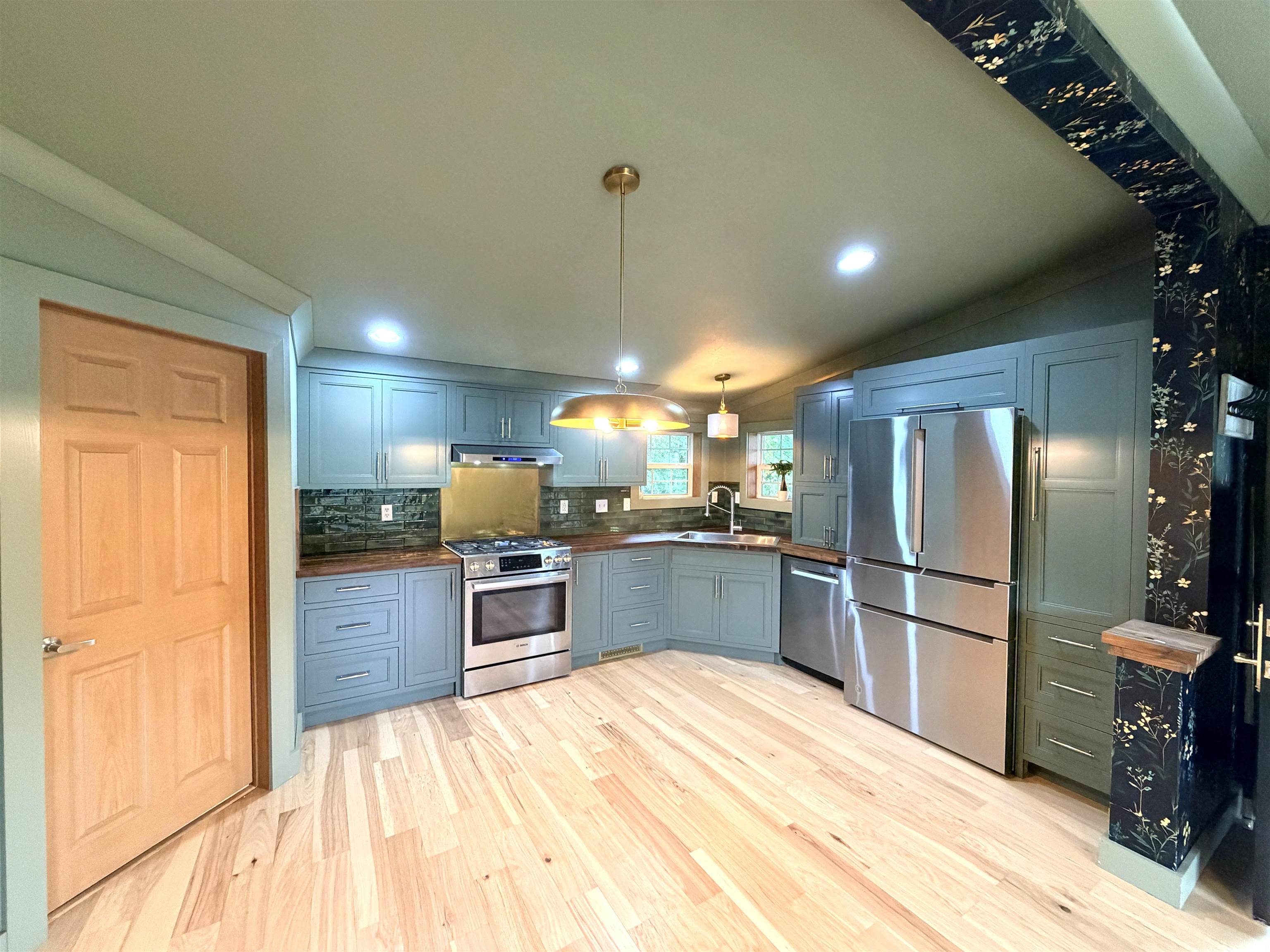 11 Arnold Drive Property Photo 9