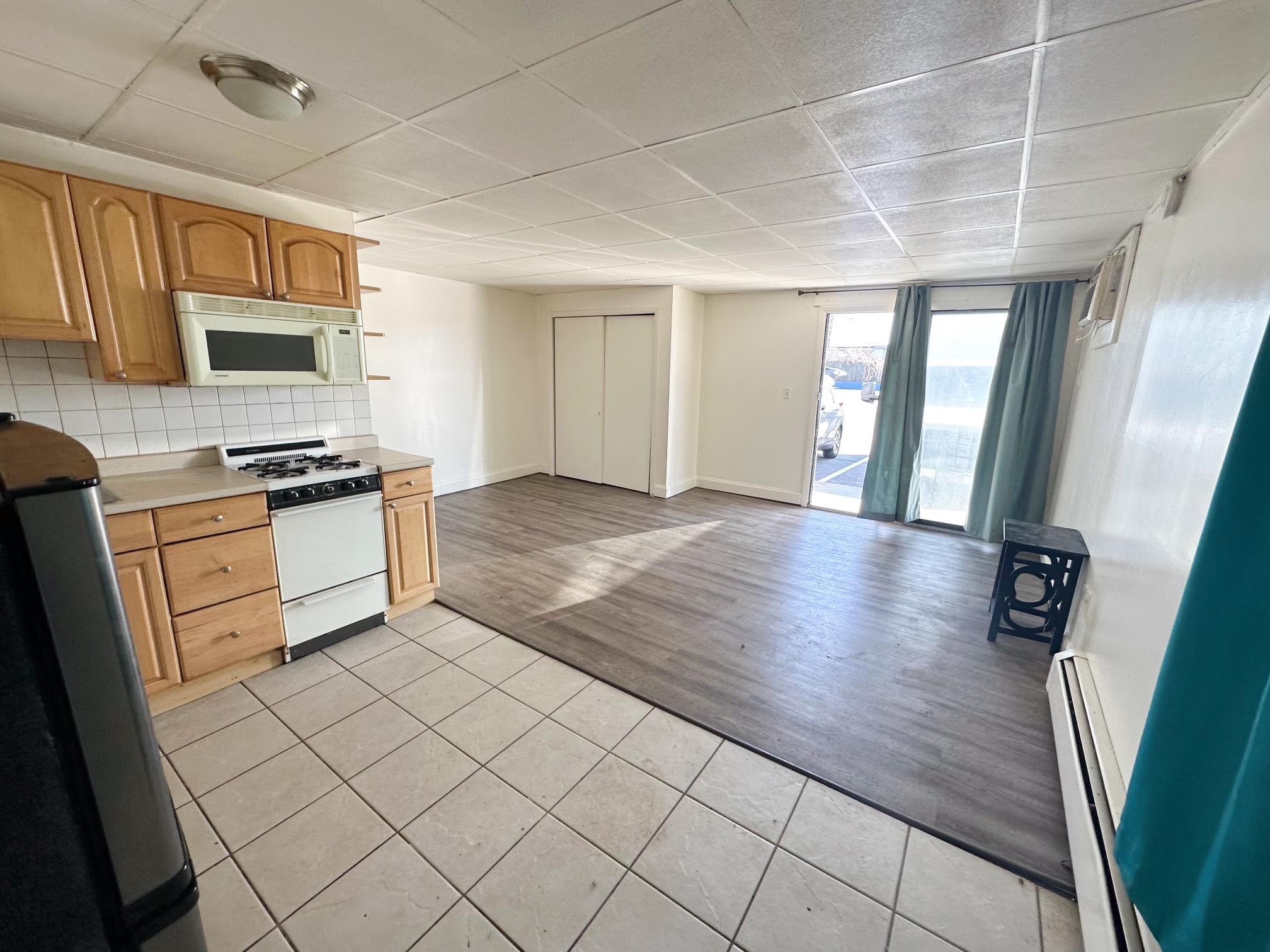 933 Ocean Boulevard Property Photo 4