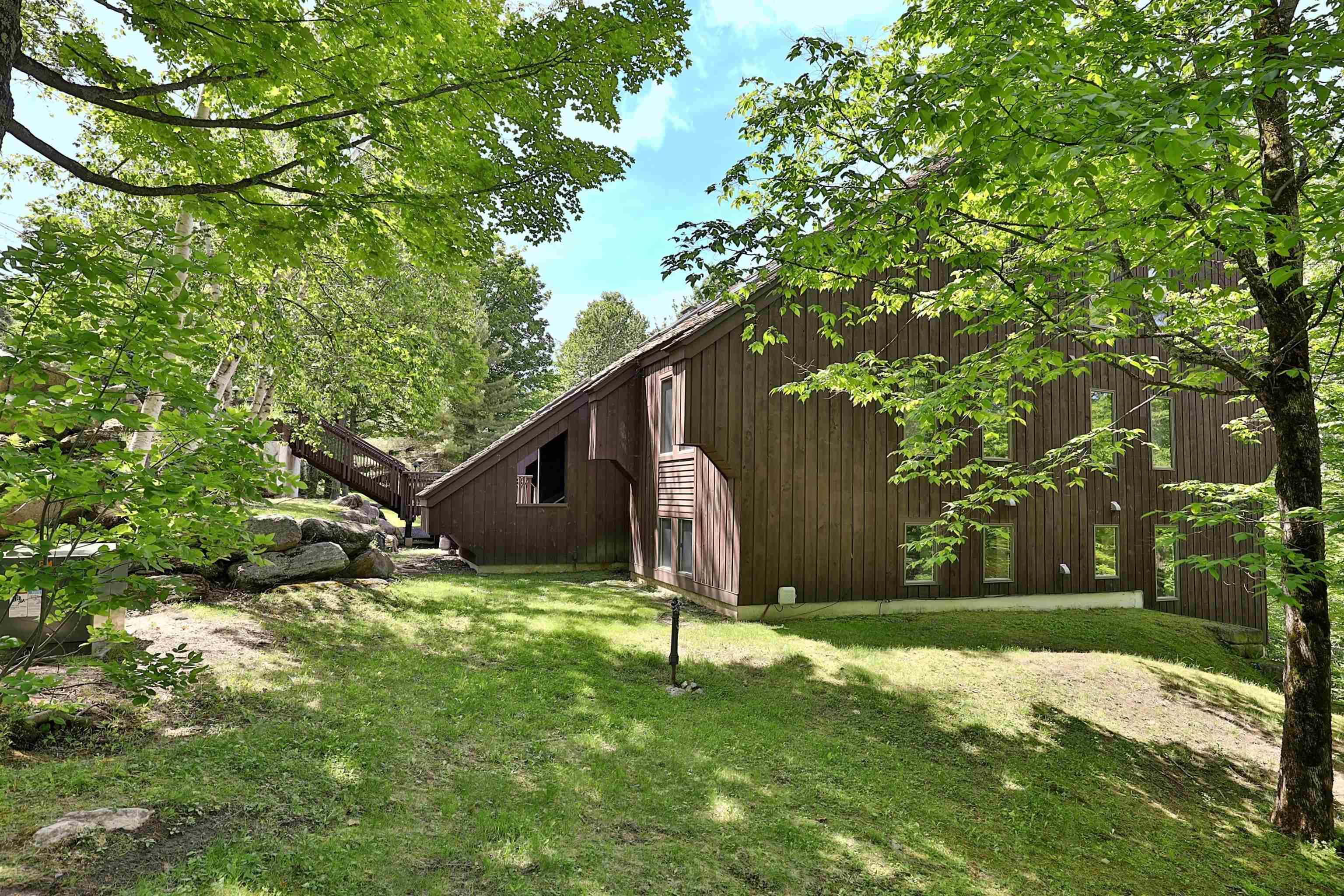 894 East Ash Road Property Photo 1