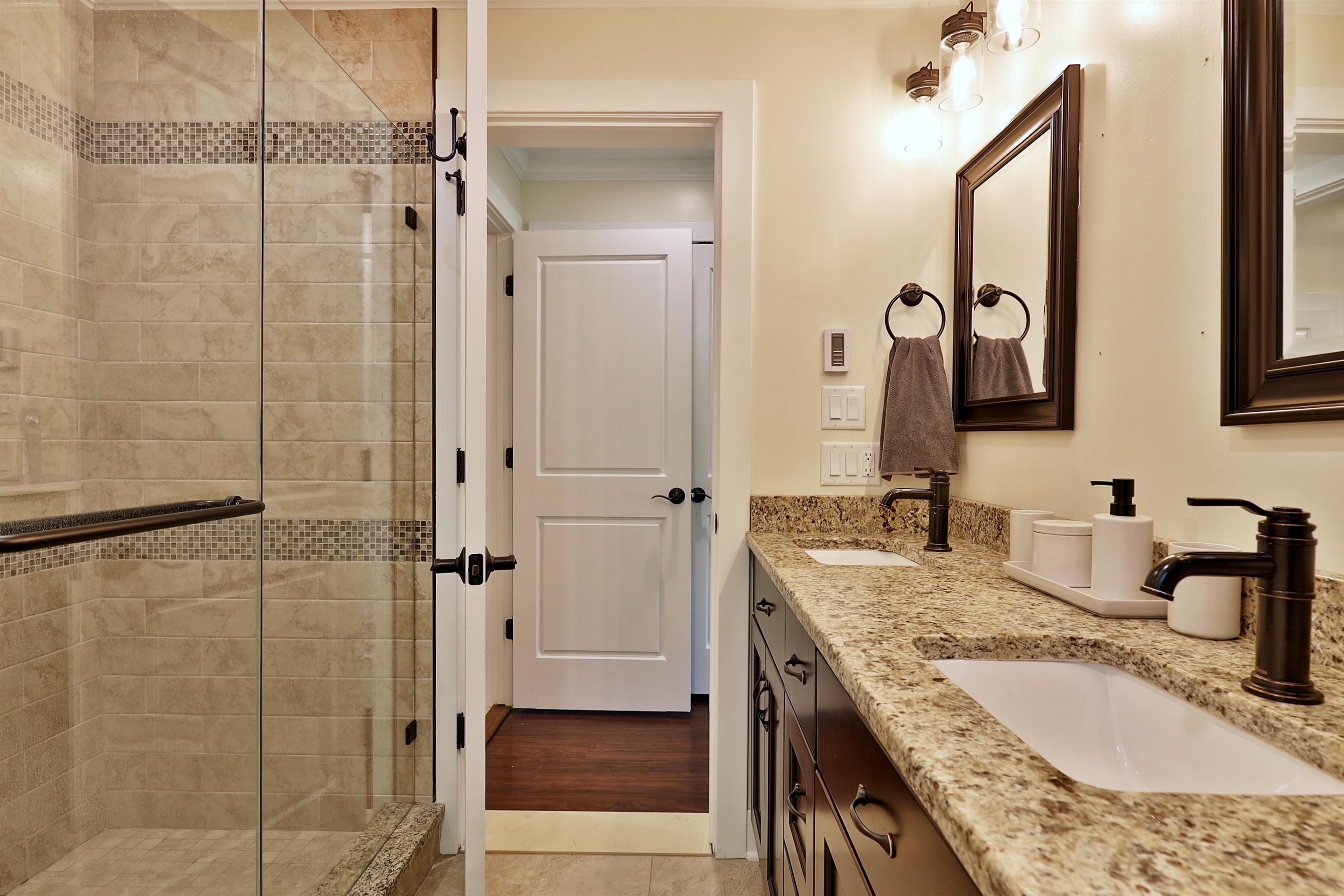 894 East Ash Road Property Photo 18