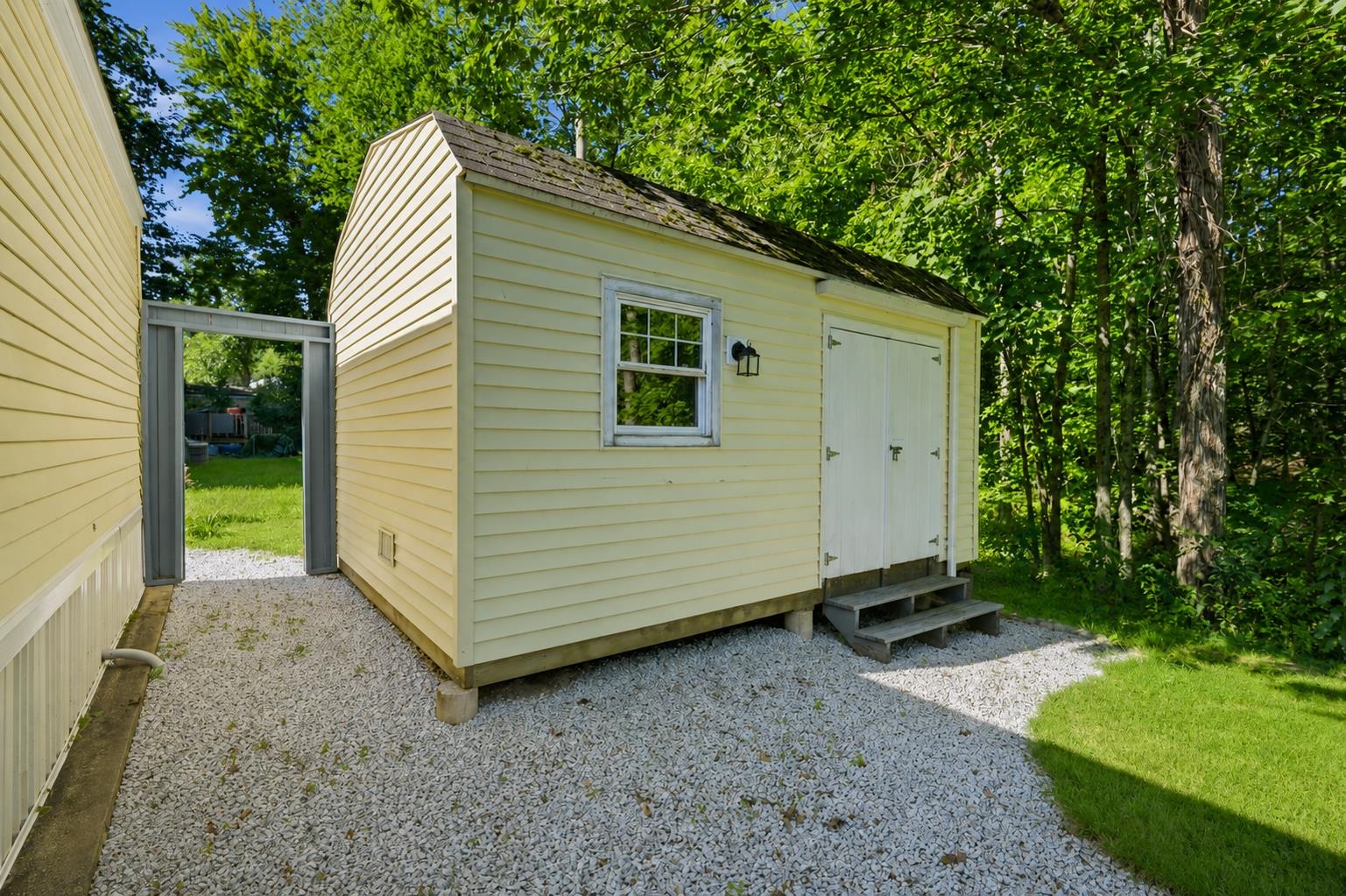 18 Parker Avenue Property Photo 5