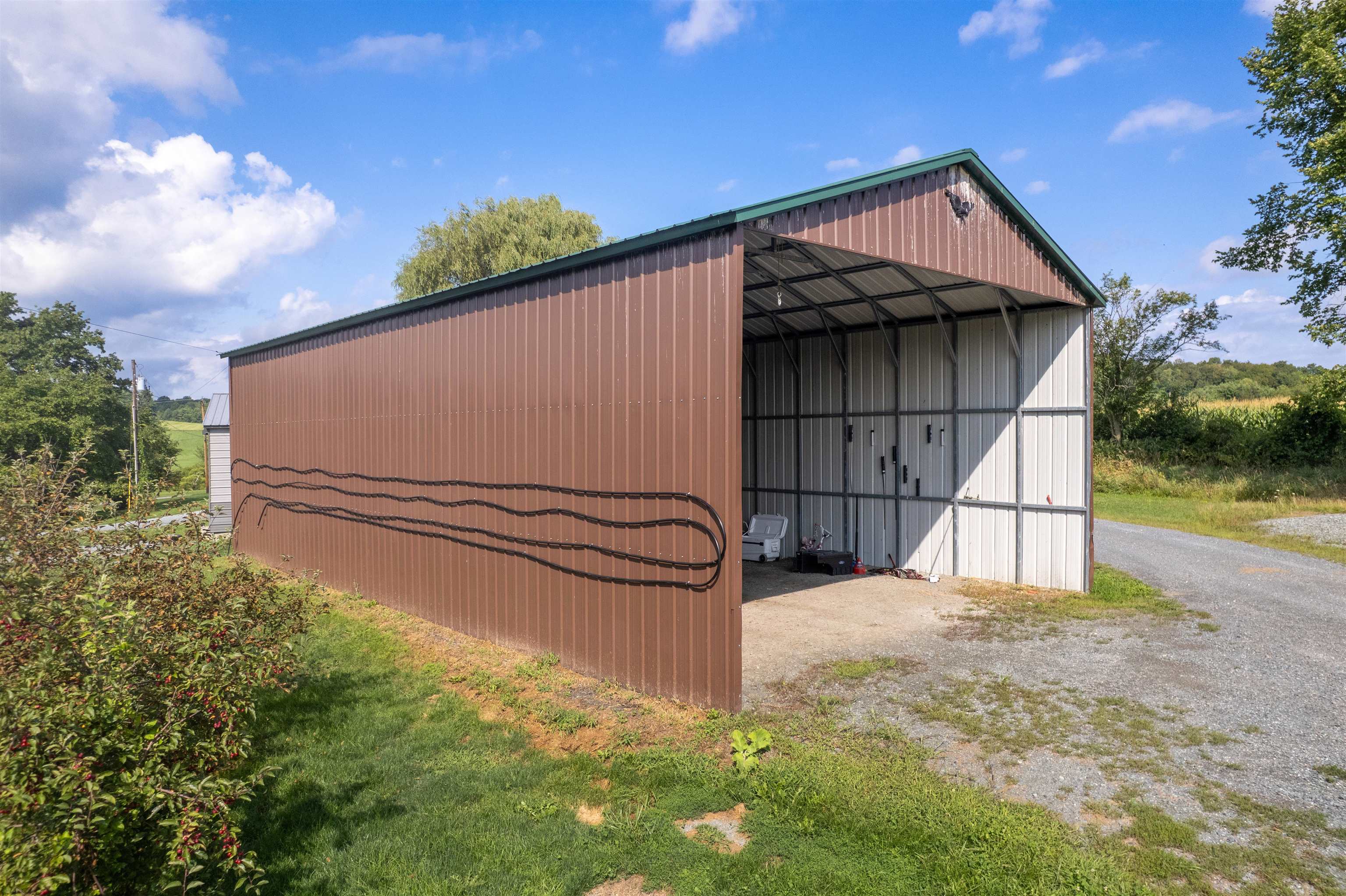 1298 Stage Road Property Photo 5